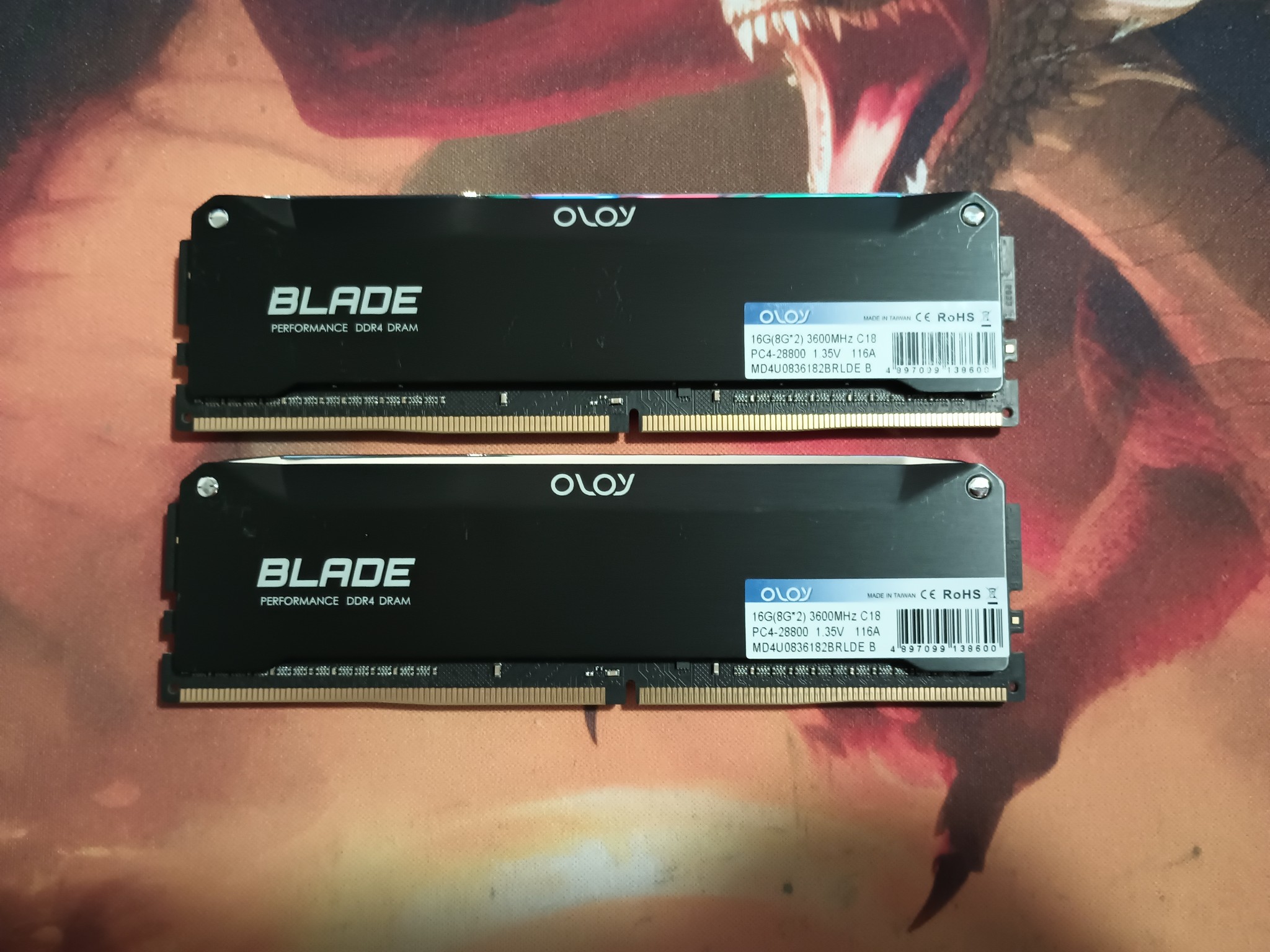 OLOy DDR4 RAM 16GB (2x8GB) Black Hairline Blade 3600 MHz CL18
