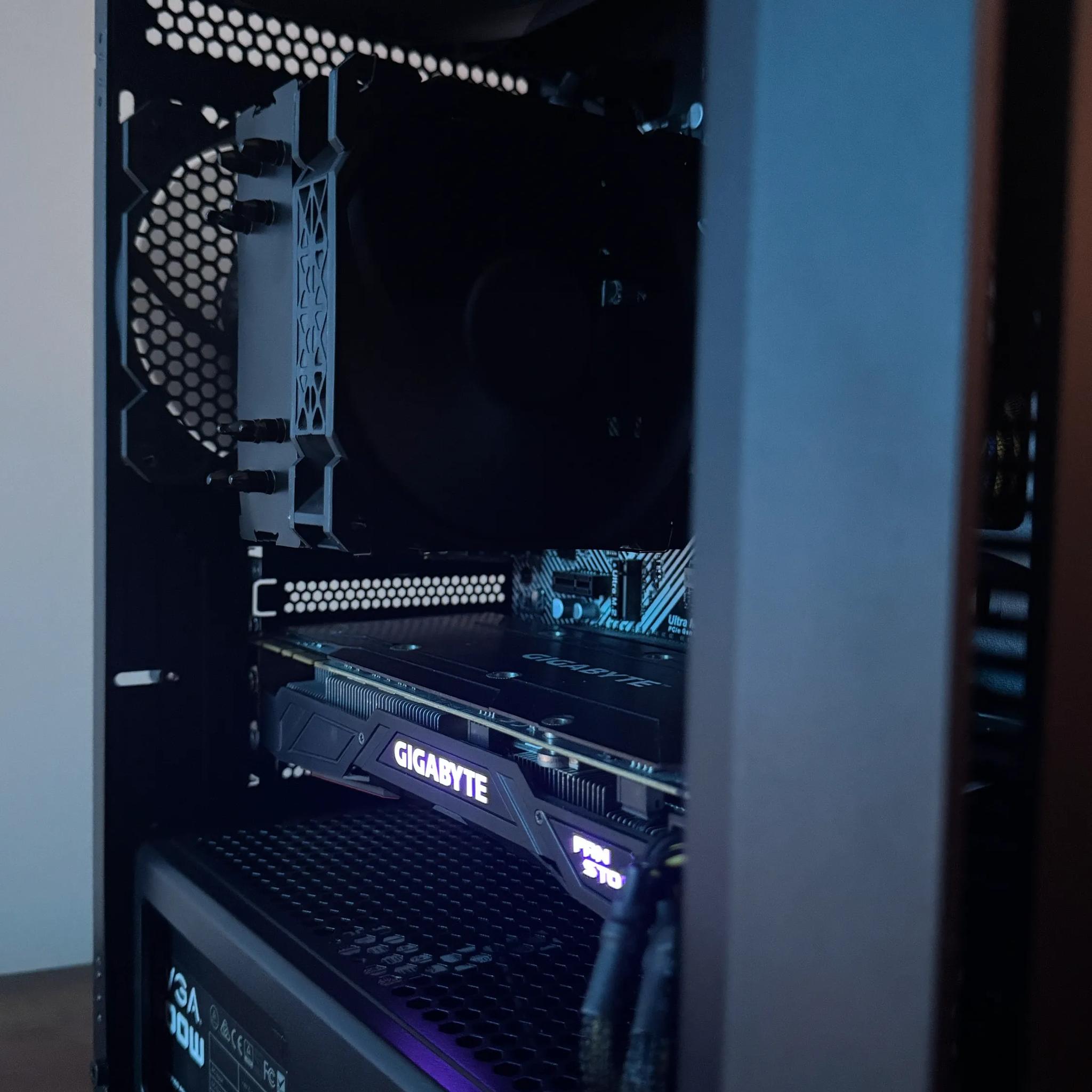BEST BUDGET GAMING PC STEALTHY BLACK RYZEN 5 GTX 1070 (with WiFi)