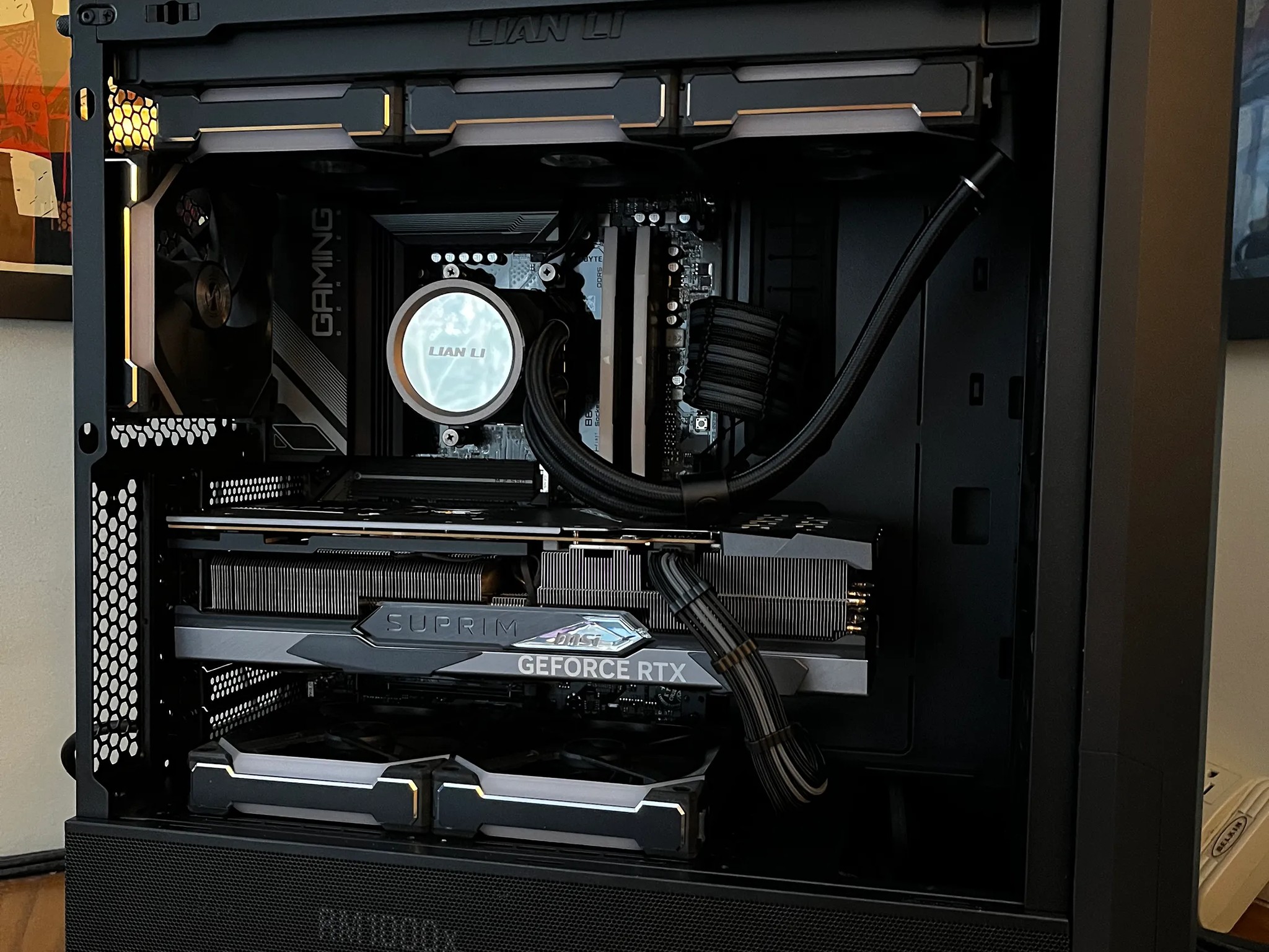 Gray Wolf - RTX 4080 | Ryzen 7 7700X | 32GB @ 6000 MT/sec | 4TB storage | 1000W PSU
