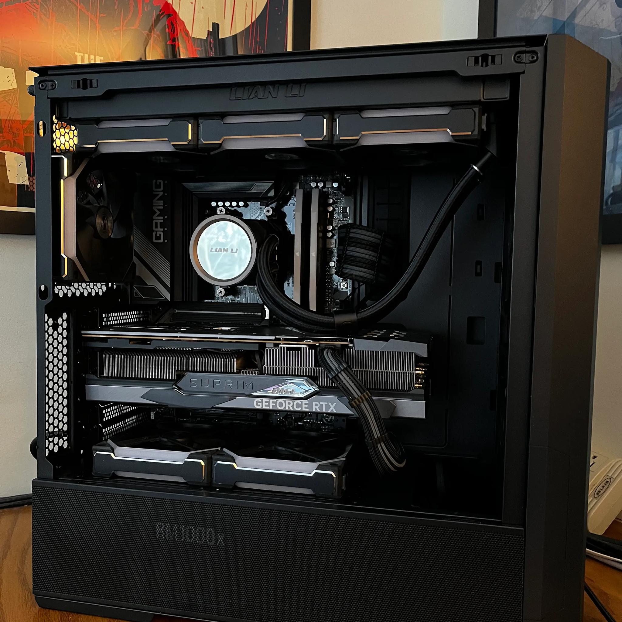 Gray Wolf - RTX 4080 | Ryzen 7 7700X | 32GB @ 6000 MT/sec | 4TB storage | 1000W PSU