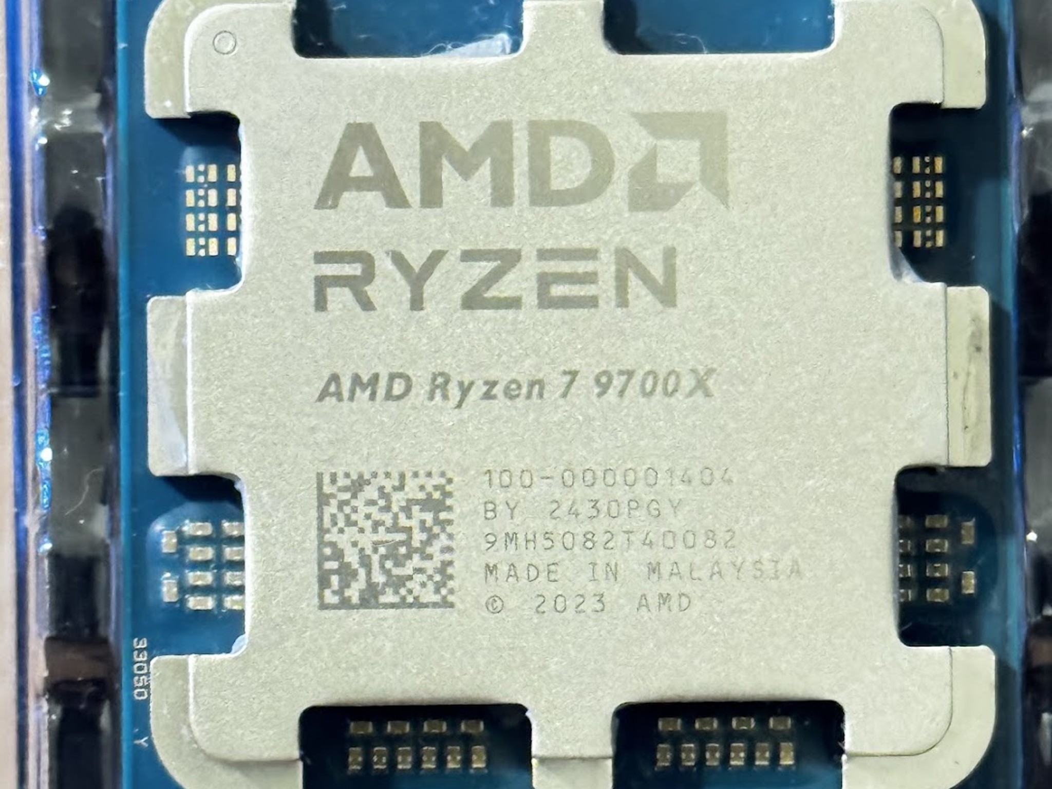AMD Ryzen 7 9700X 8-Core, 16-Thread Unlocked Desktop Processor
