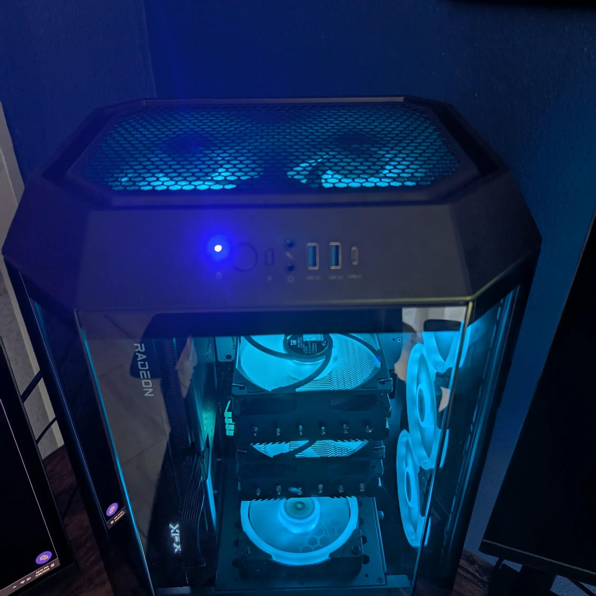 🍁Tower 300🍁 9060 XT 16GB + 5700X3D
