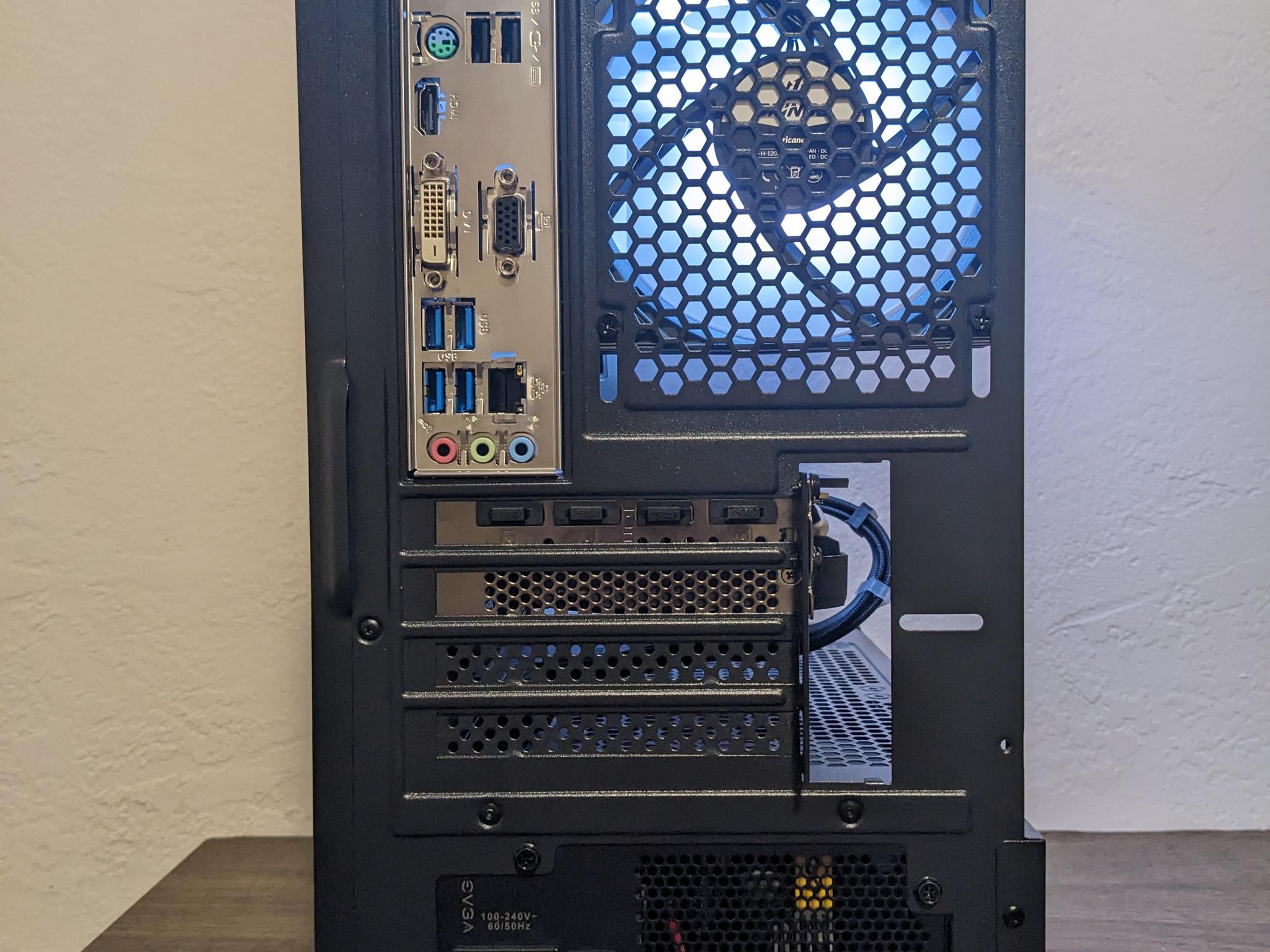 Rtx-4060 ryzen 5-5600x 32gbs ram