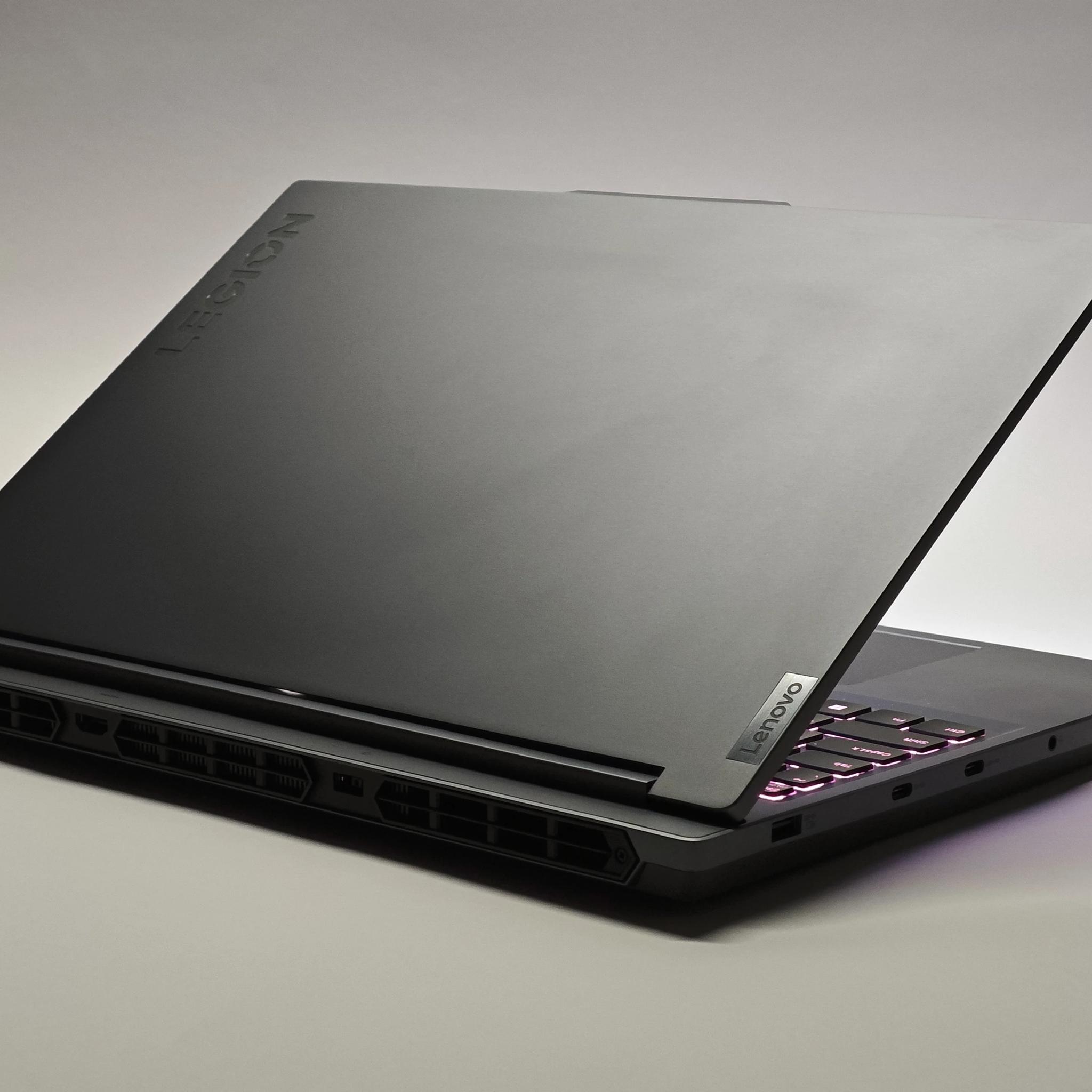 Legion 5i 16" 2024, i7 14650HX, RTX4050, 32GB RAM, 2.5TB SSD, 2560x1600 165Hz, Condition: Excellent