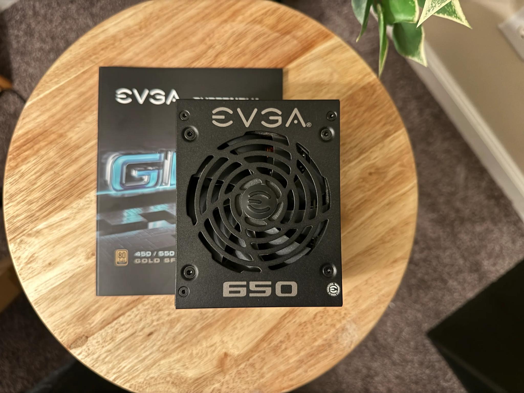 EVGA SFX SuperNOVA 650 GM, 80 Plus Gold 650W