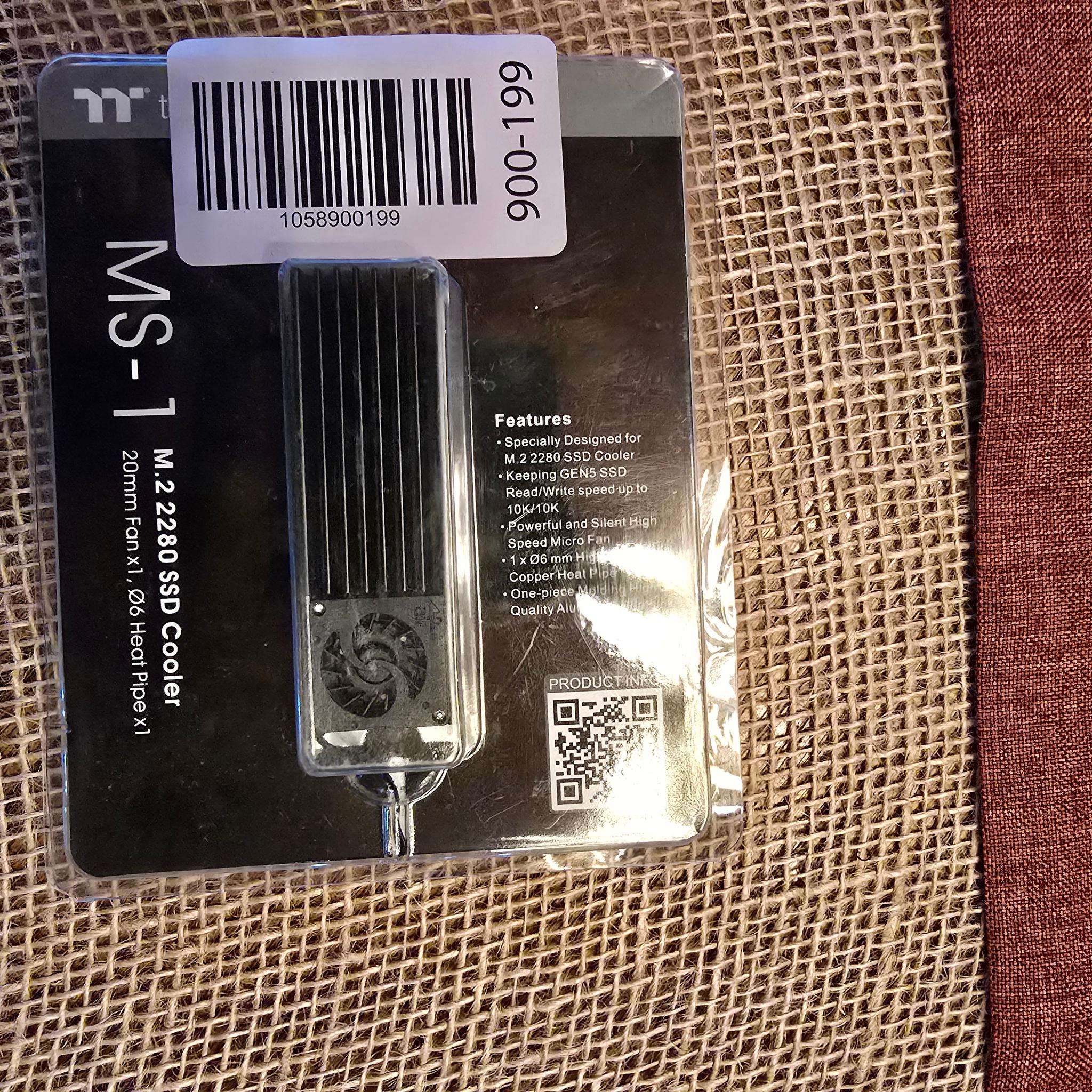Thermaltake MS-1 2280 NVME Sata SSD M.2 Active Storage cooler POWERD FAN