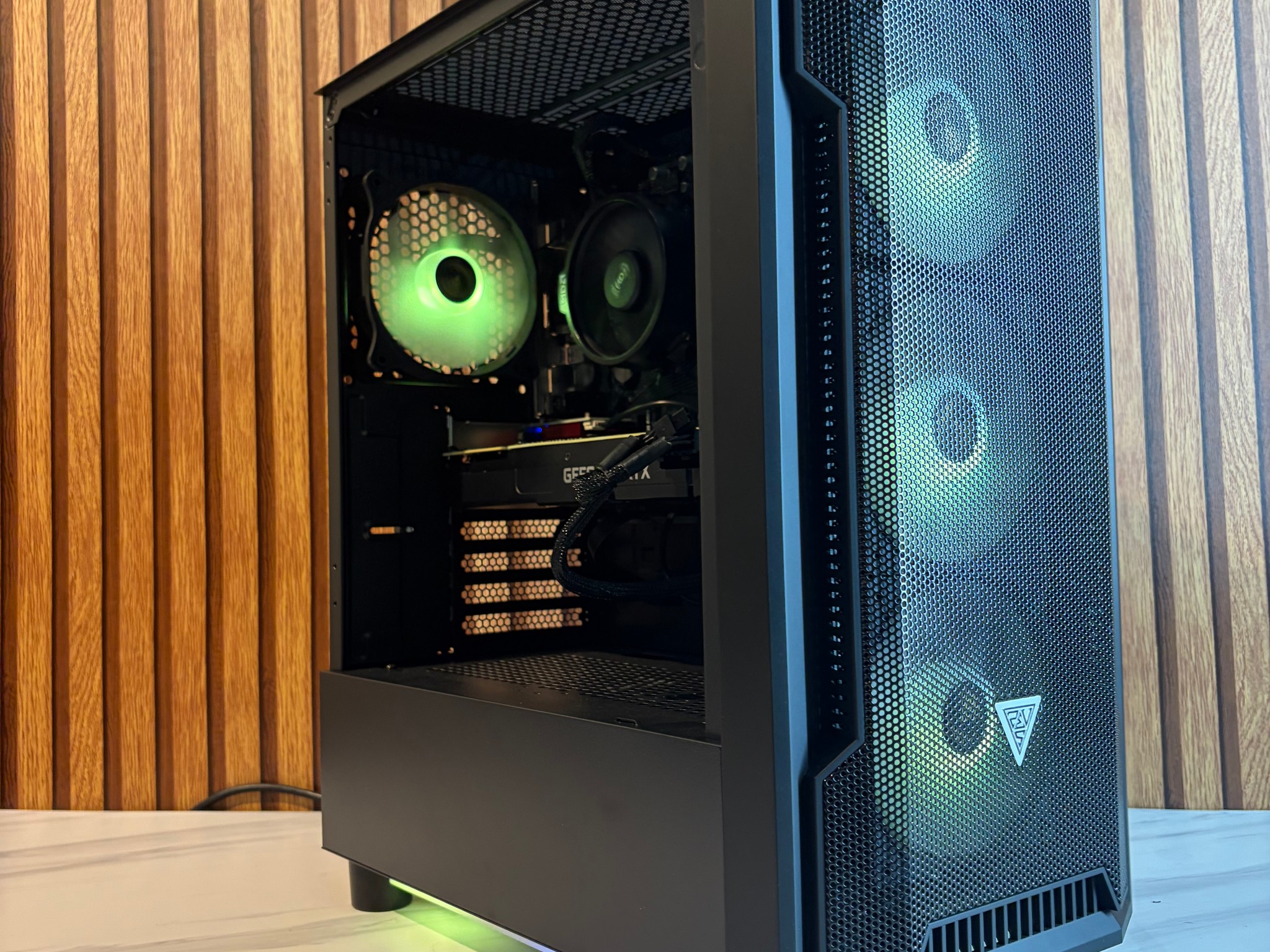 RTX 2070 super | Ryzen 5 5500 | 16 GB | 500GB | Windows 11 PRO