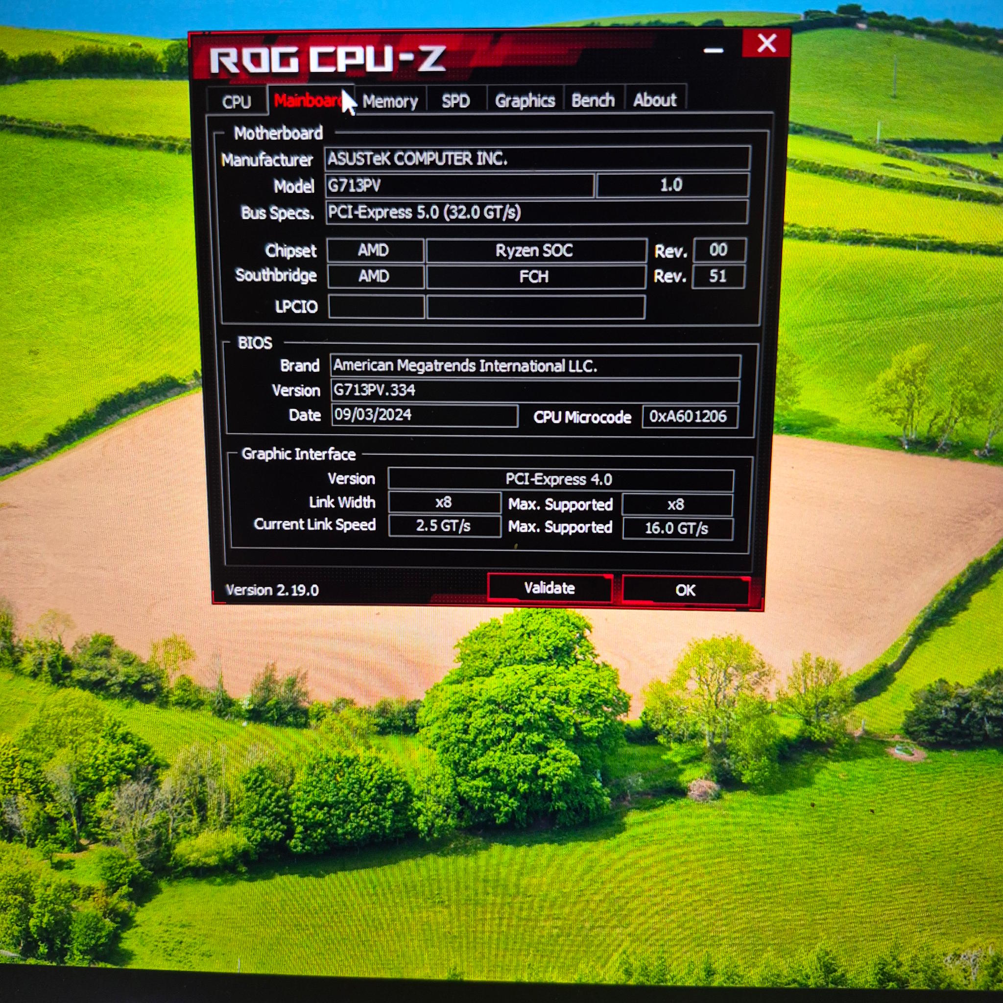 ***READ DESCRIPTION*** ASUS ROG STRIX G713PV-WS94 RTX 4060 RYZEN 9 7845HX 64GB DDR5-5600 CL46