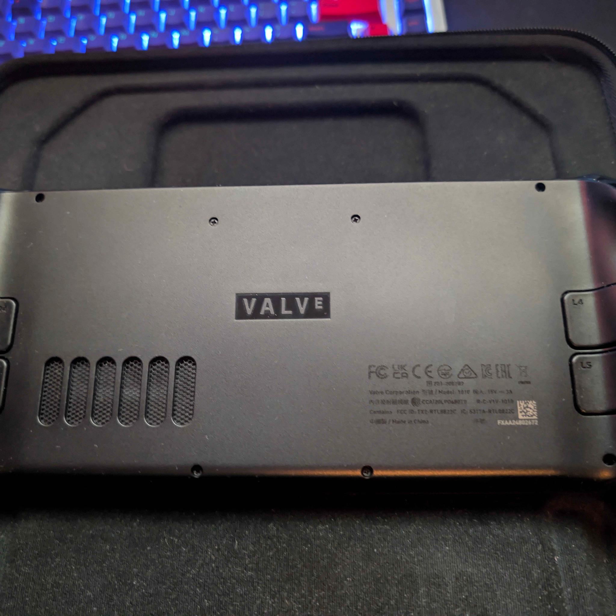 Valve Steam Deck 64gb w/ 512gb sd card
