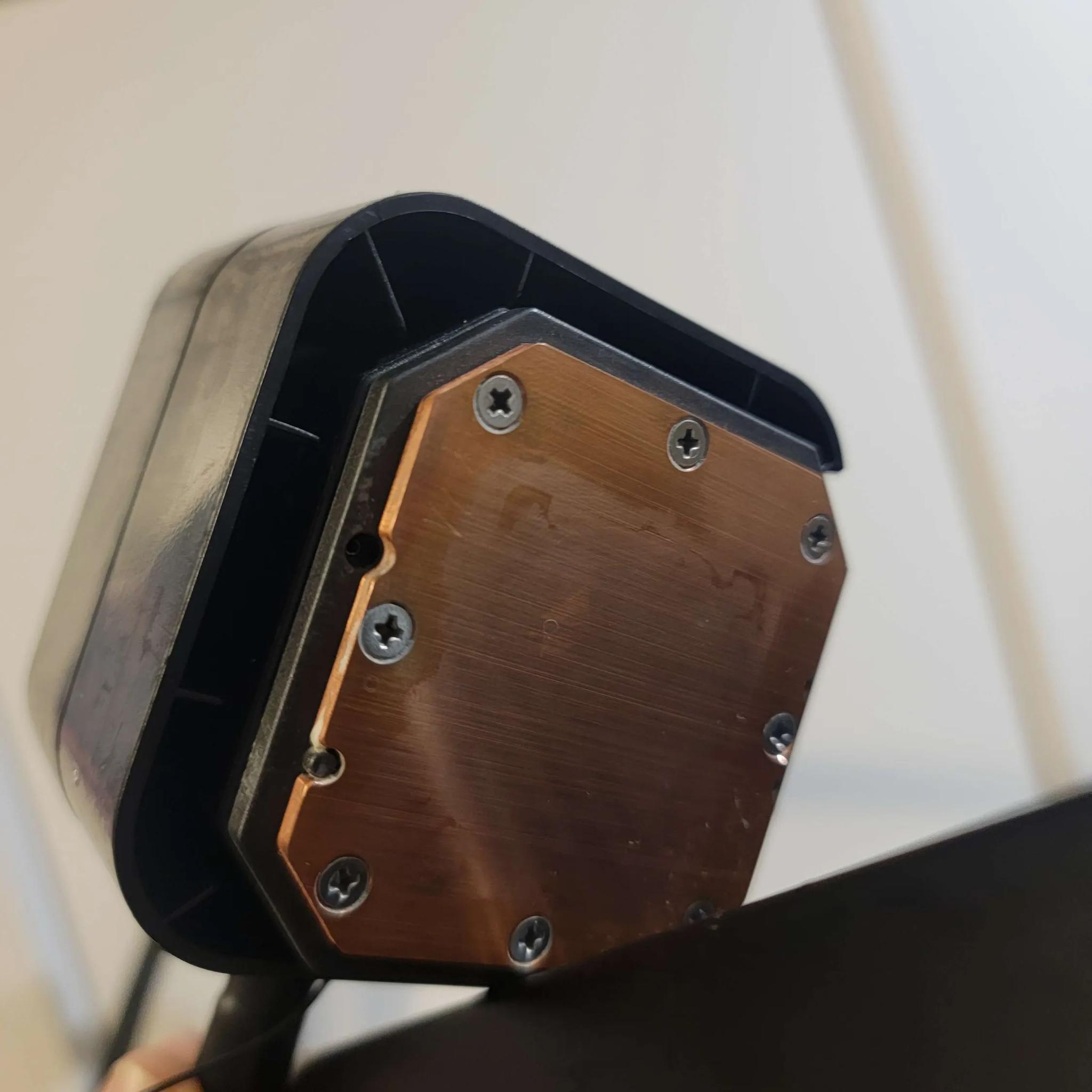 CORSAIR iCUE H150i Elite LCD Liquid CPU Cooler