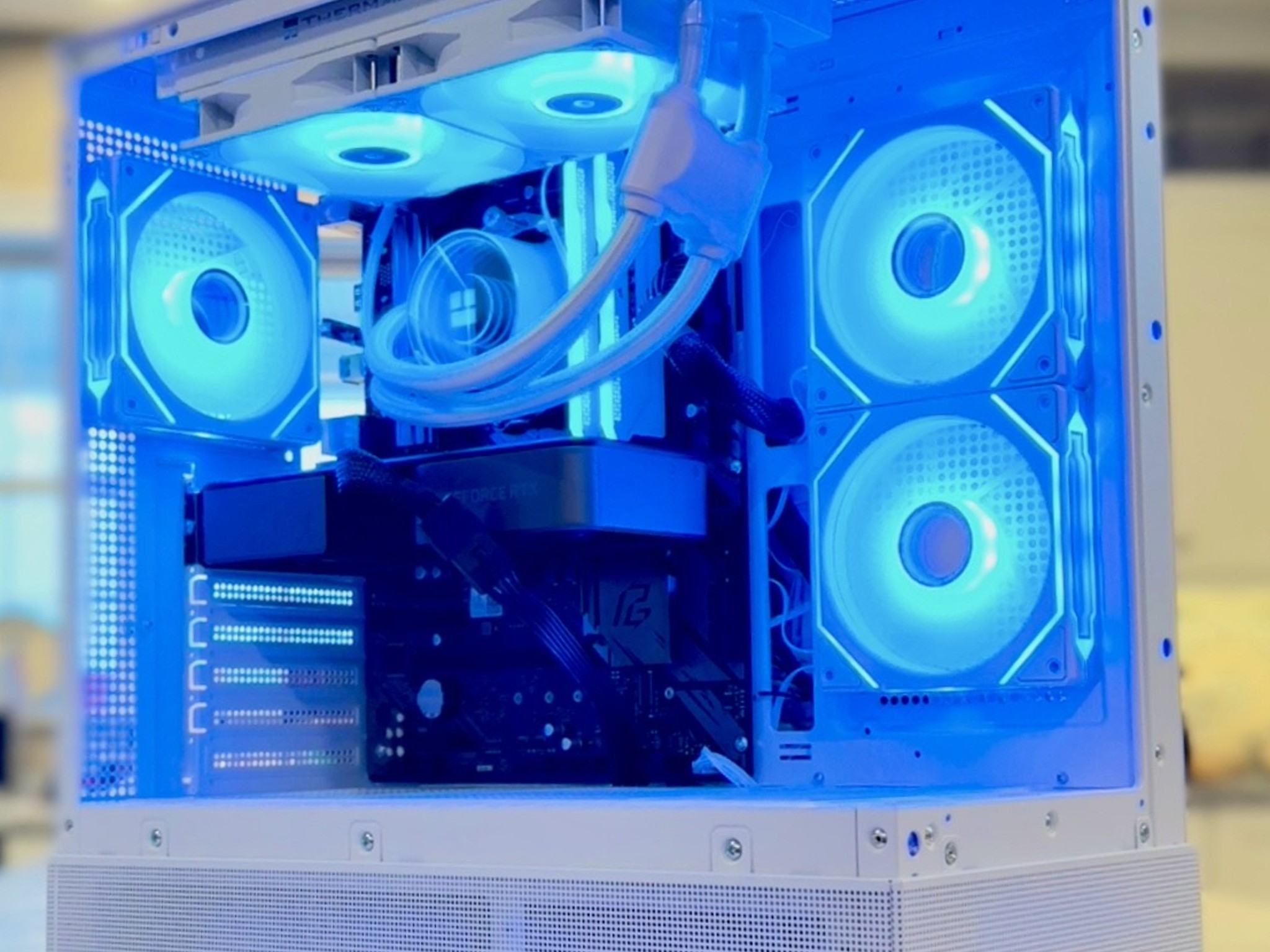 "Azure" | RTX 3070 FE, Ryzen 5 5600, 32GB RAM, 2TB SSD, Liquid Cooled Gaming PC