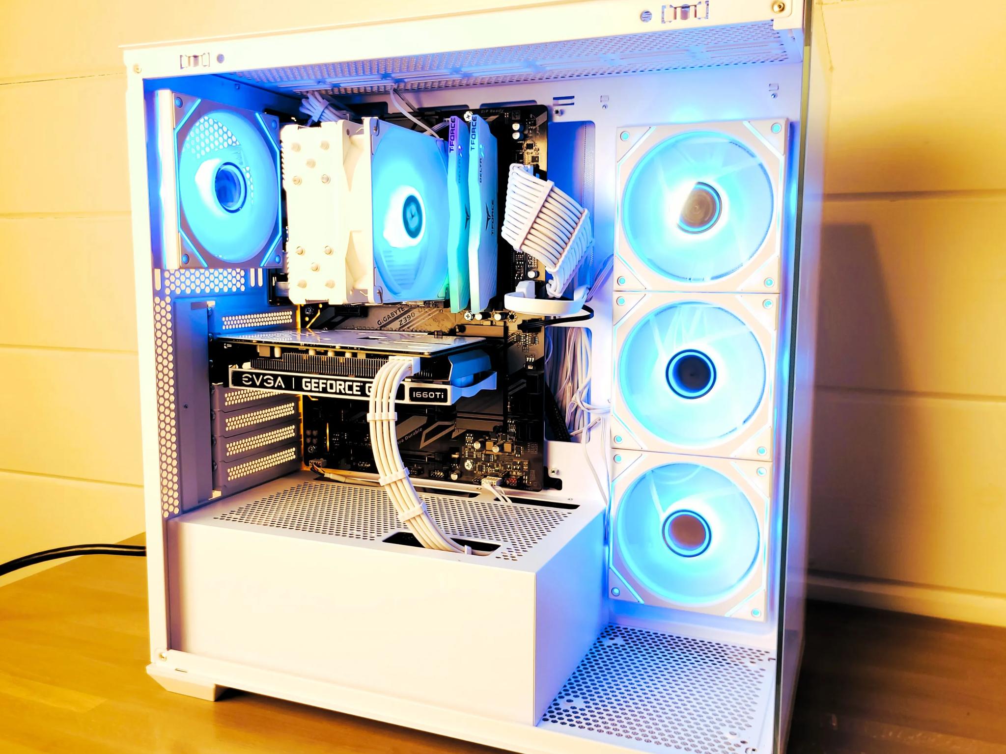 Christmas Sale! Budget Gaming White Fishtank Case | Next Day Shipping!