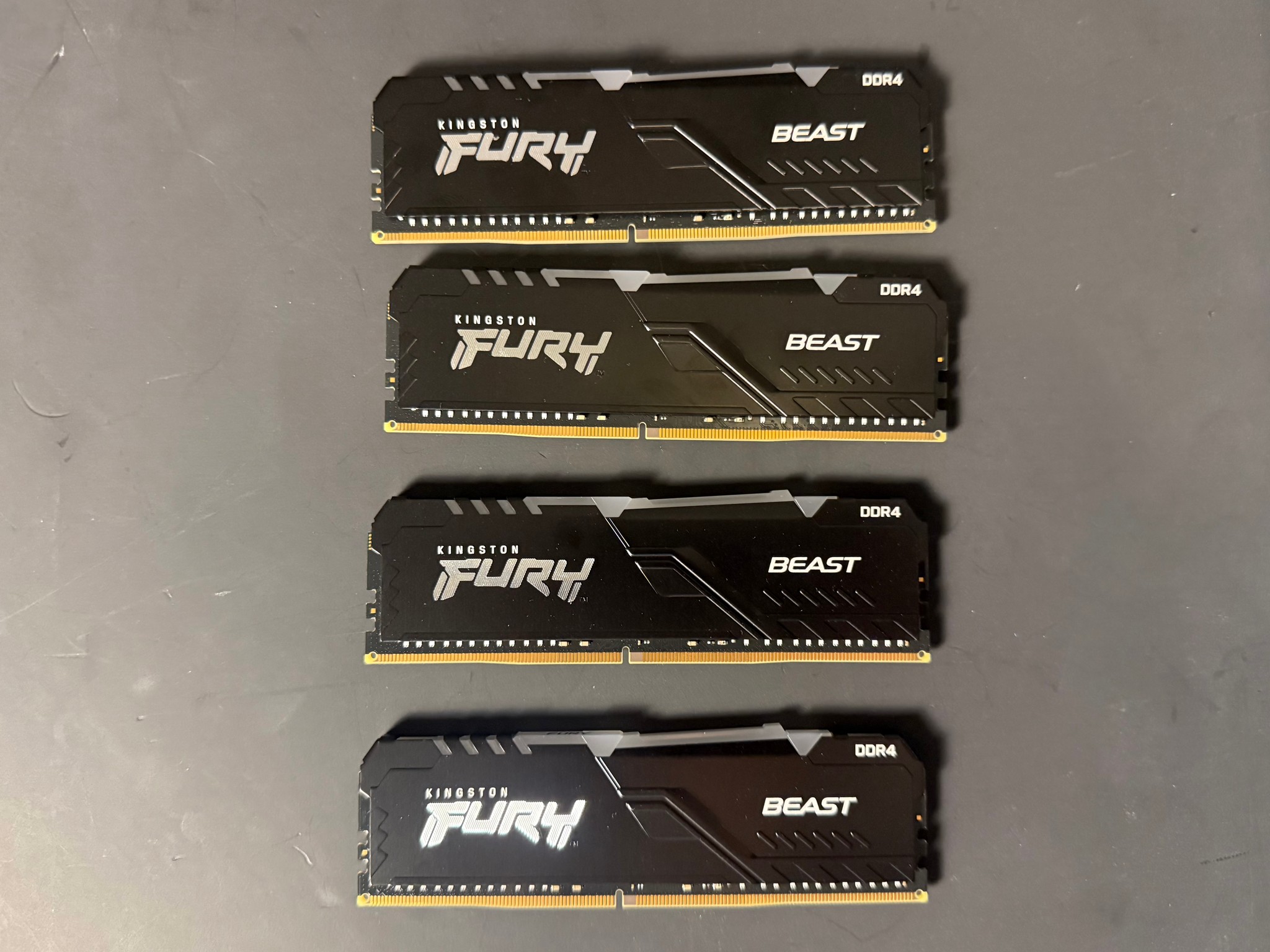 Kingston RGB FURY Beast 128 GB (4 x 32 GB) 128GB DDR4-3600 (4x32GB)