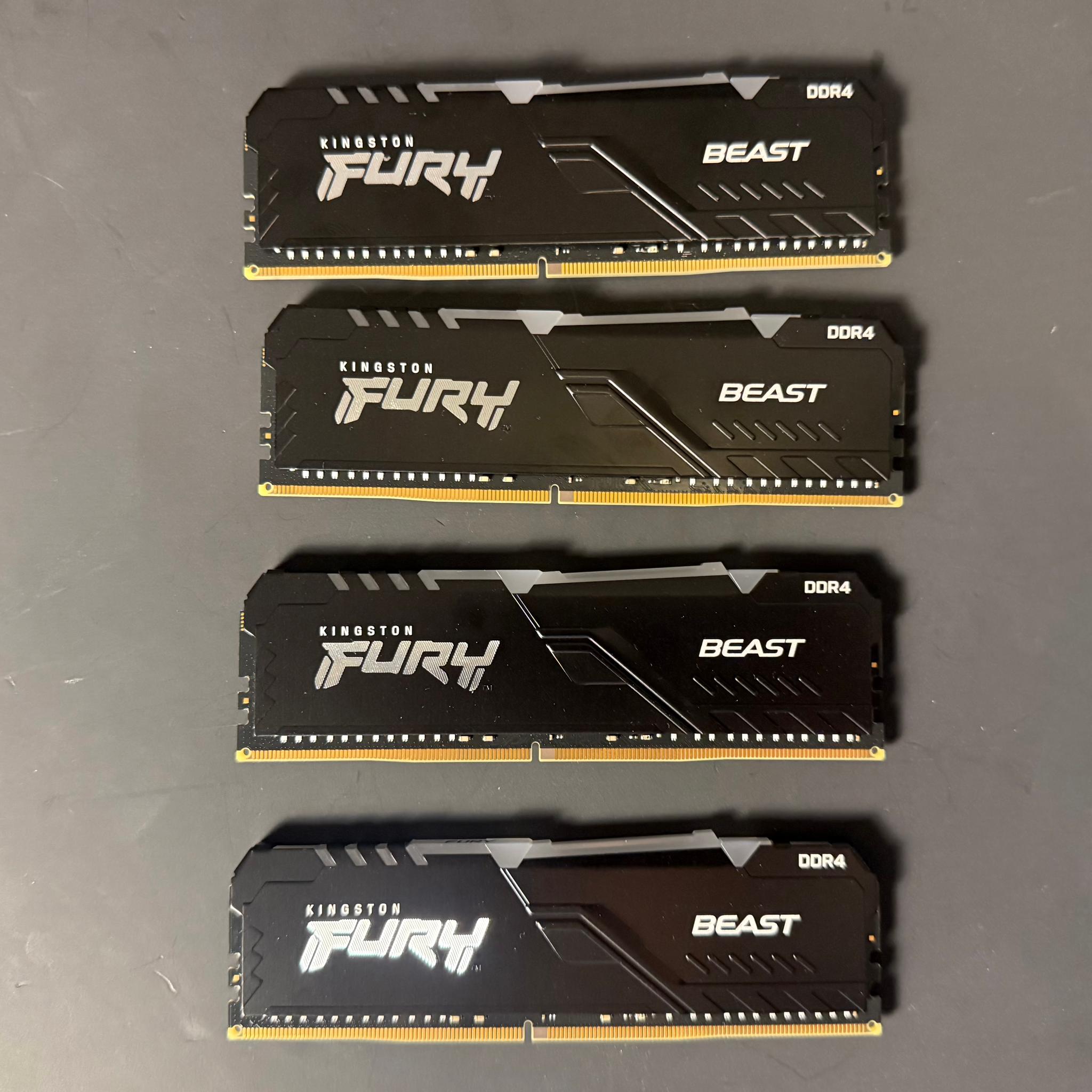 Kingston RGB FURY Beast 128 GB (4 x 32 GB) 128GB DDR4-3600 (4x32GB)