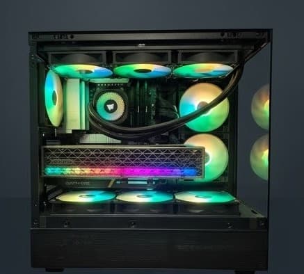 RX 9070 XT-Ryzen 9 9900x-32 GB DDR5 6000-2 TB SSD Beast Gaming PC