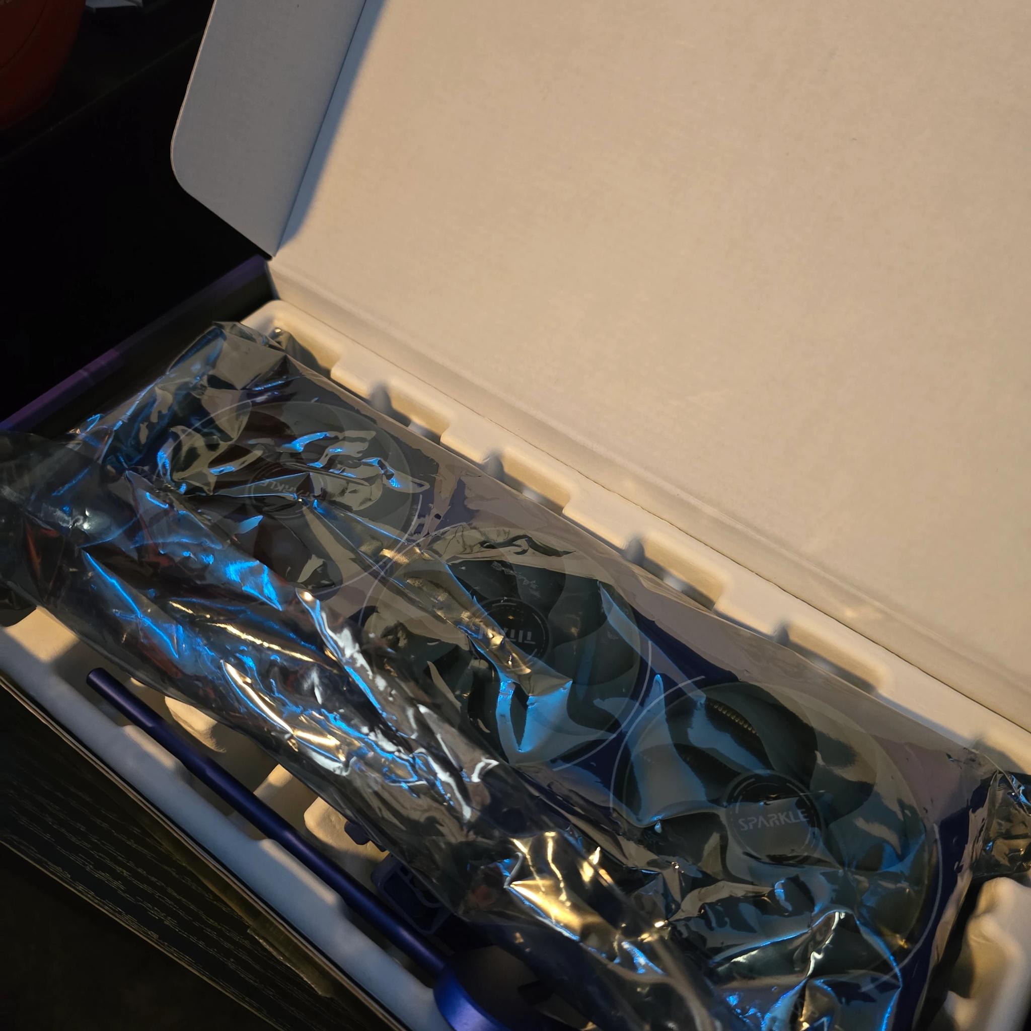 Intel Arc B580 Sparkle Titan OC Edition
