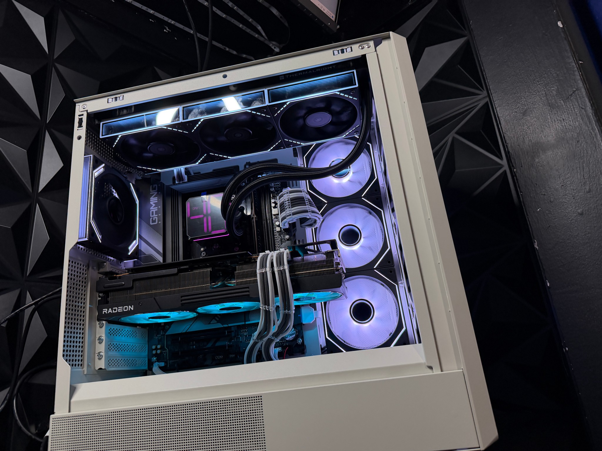 💀🕹️ RETRO REAPER 79 🕹️💀 Ryzen 9 7900X| RX 7900XT 20GB| 4.5 TB NVMe| 32 GB DDR5| 850W Gold PSU