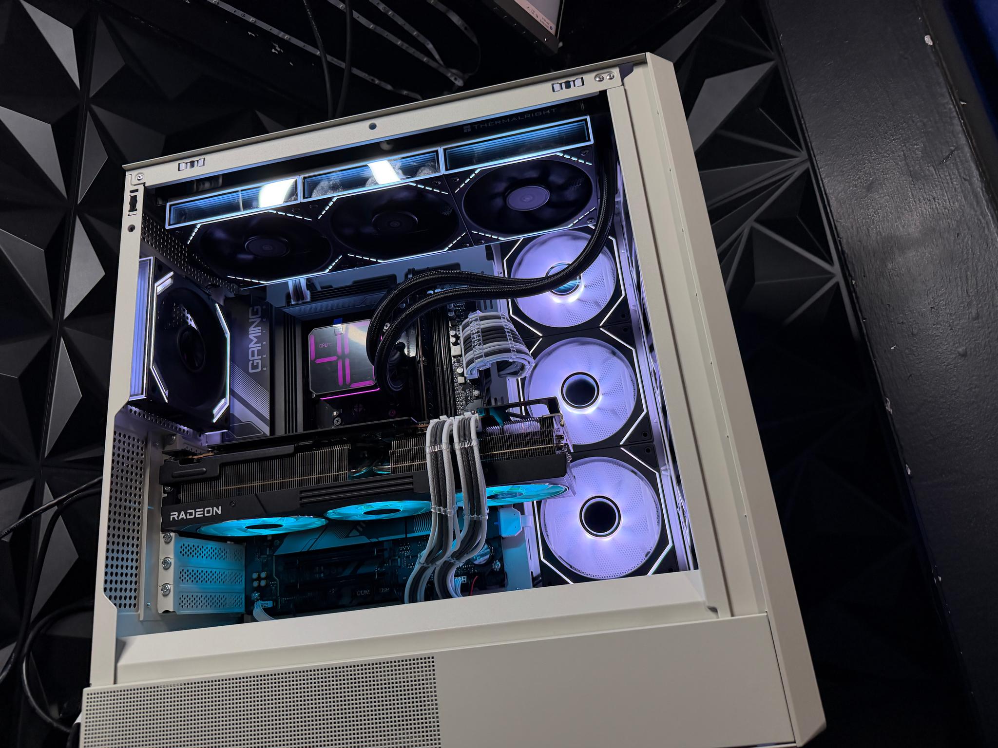 💀🕹️ RETRO REAPER 79 🕹️💀 Ryzen 9 7900X| RX 7900XT 20GB| 4.5 TB NVMe| 32 GB DDR5| 850W Gold PSU