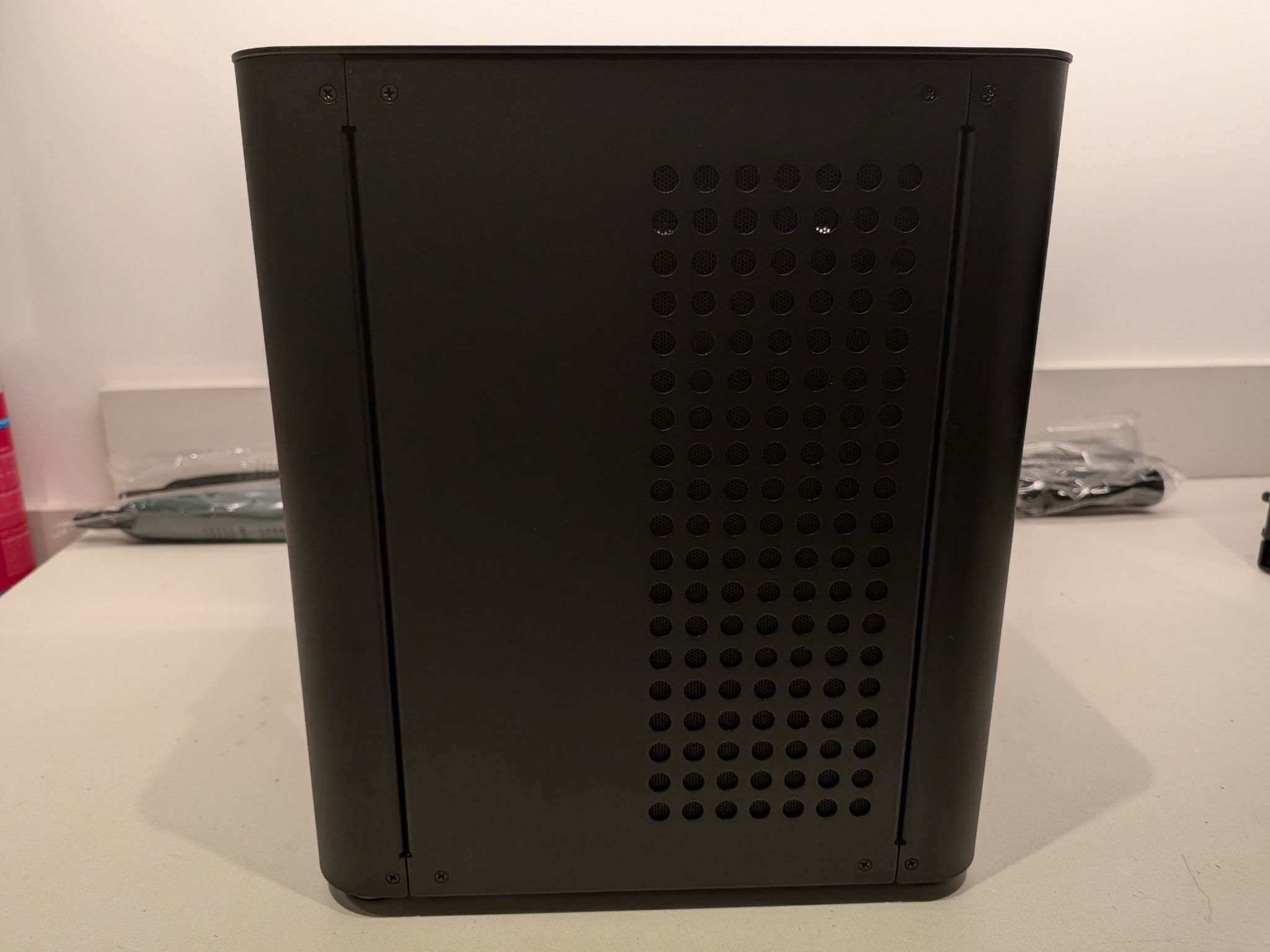 Bomb Devil - RTX 5070, Ryzen 7 9700X, 32 GB DDR5 RAM, 2 TB Gen 5 NVME, RGB, Liquid Cooled