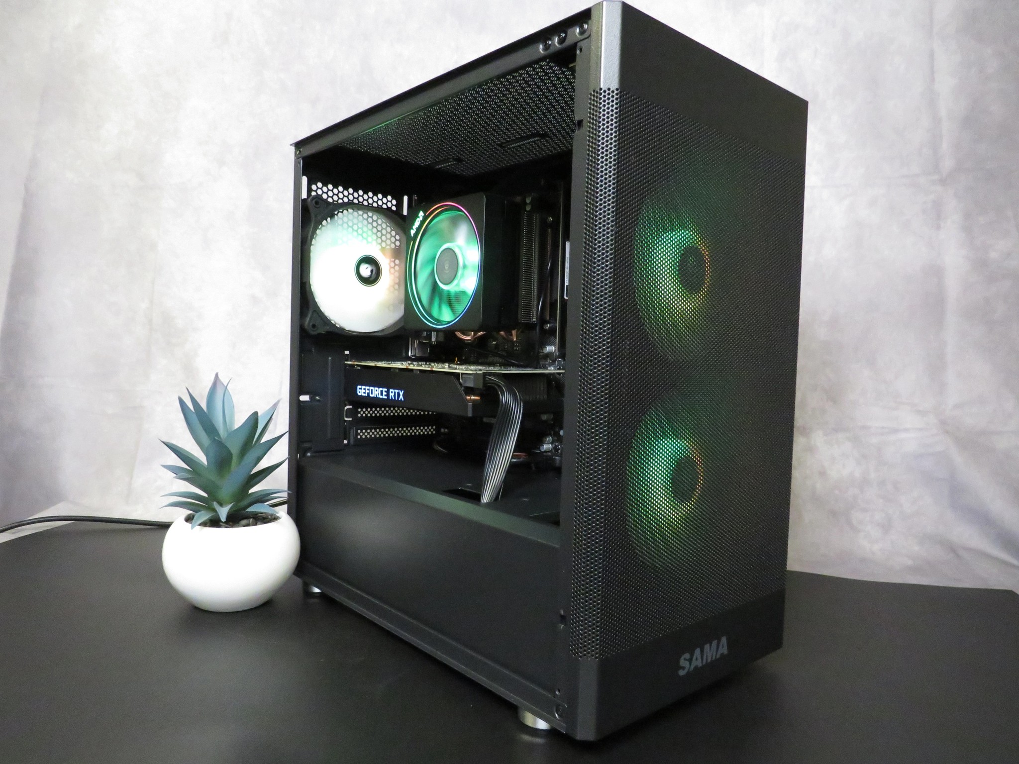 Mid Range MASTER! RTX 3060 12 GB + Ryzen 5 5500 + 16 GB DDR4 + 1 TB NVME