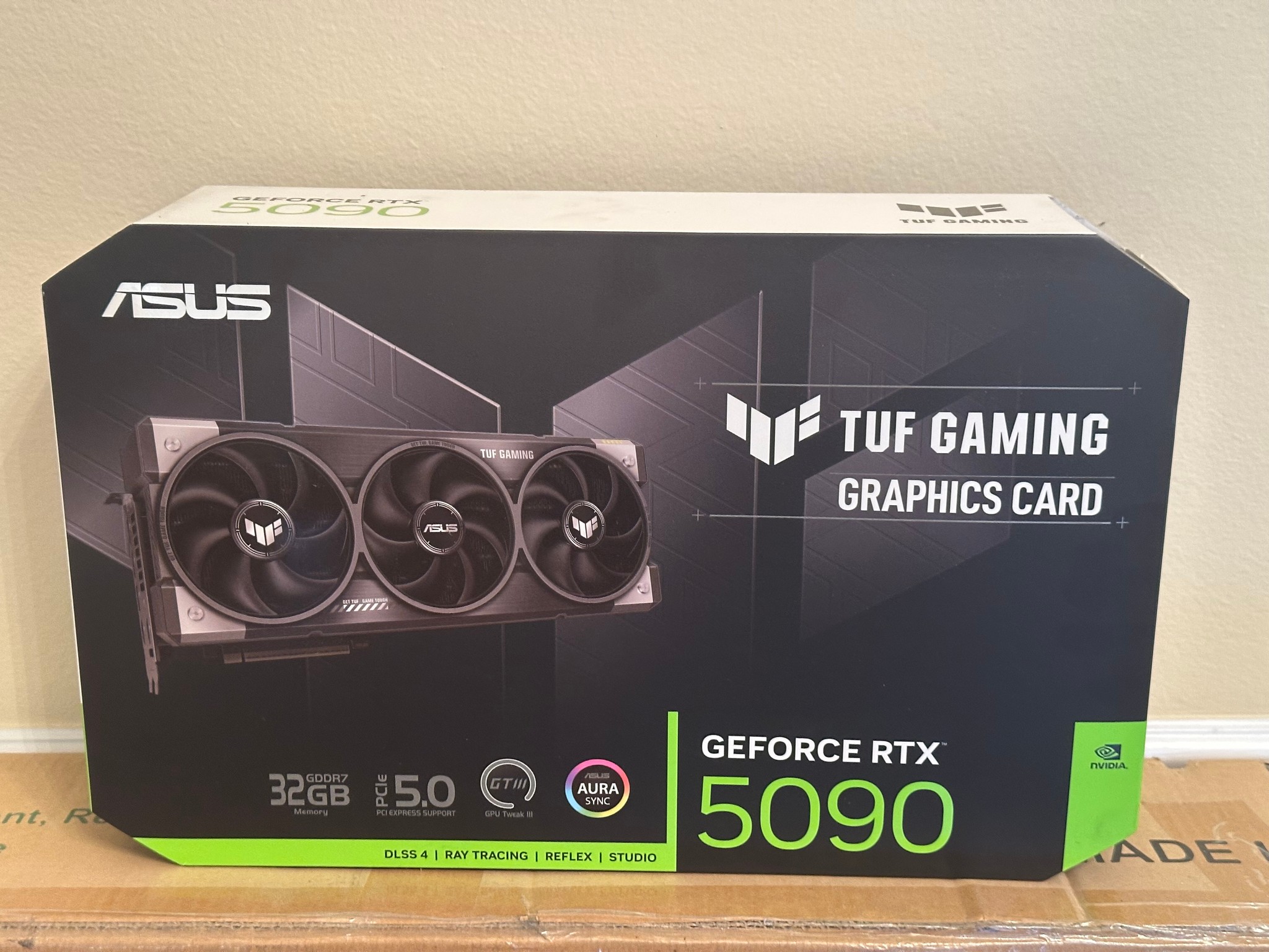 BNIB ASUS TUF Gaming GeForce RTX 5090 32 GB GDDR7 (includes RE: Requiem steam code)