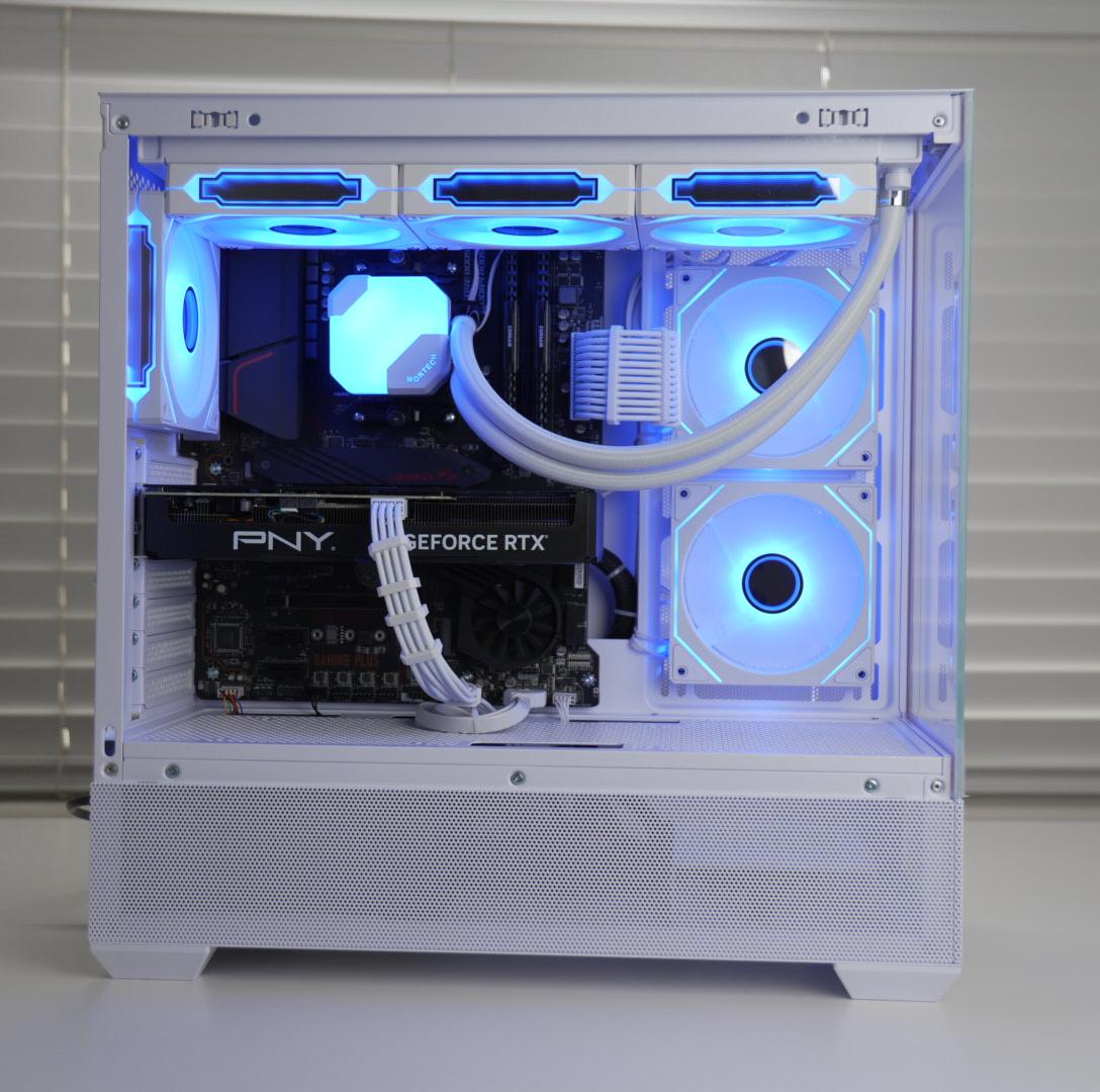 RTX 4070 | RYZEN 7 5800XT | 32GB RAM | 1TB SSD | Windows 11 | Gaming Pc