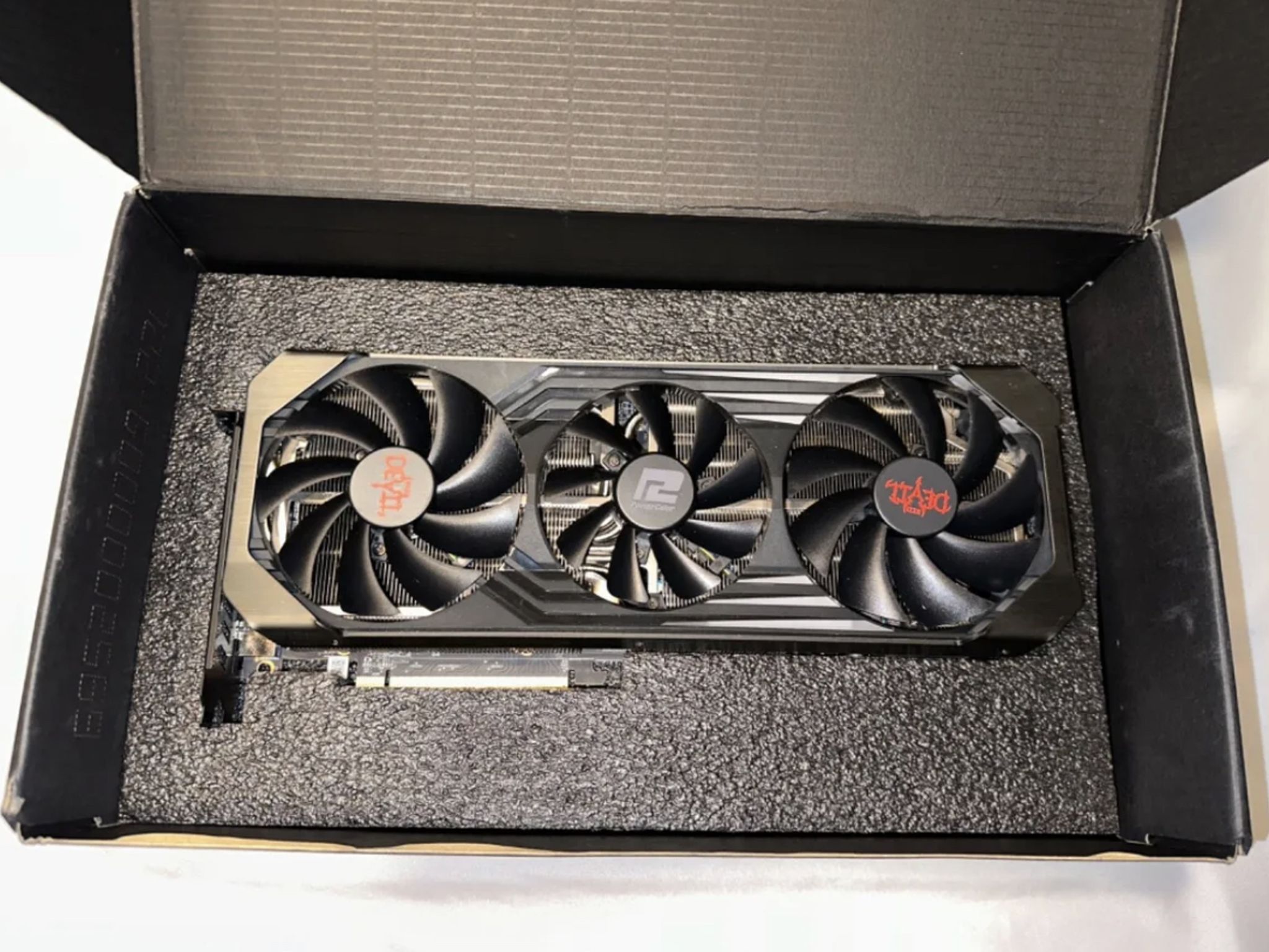 RX 6700XT 12GB Red Devil 3 fan card