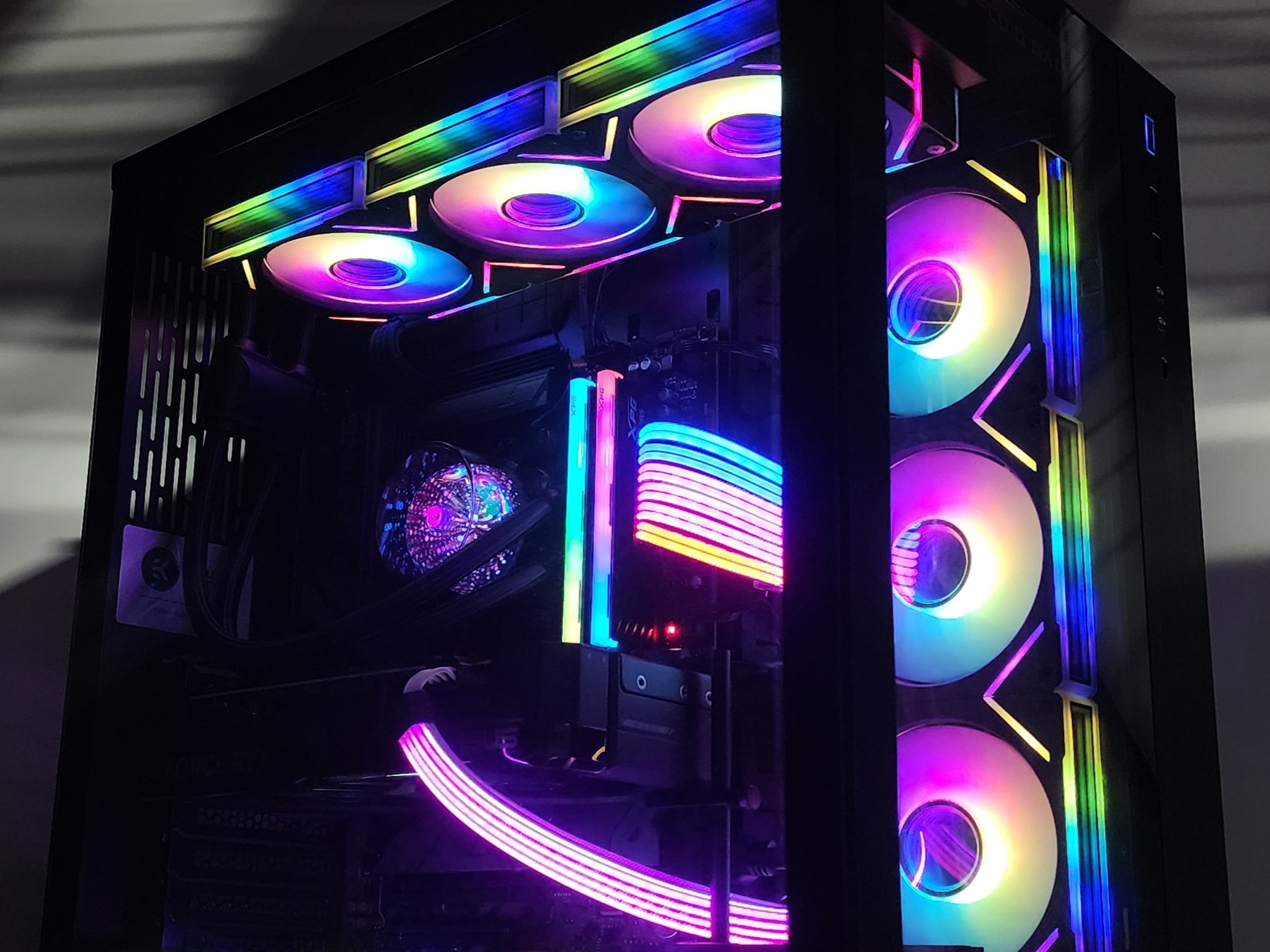 Gaming PC Ryzen 7 7700X 32GB RAM 1TB SSD RTX 4070 12GB Windows 11 Computer