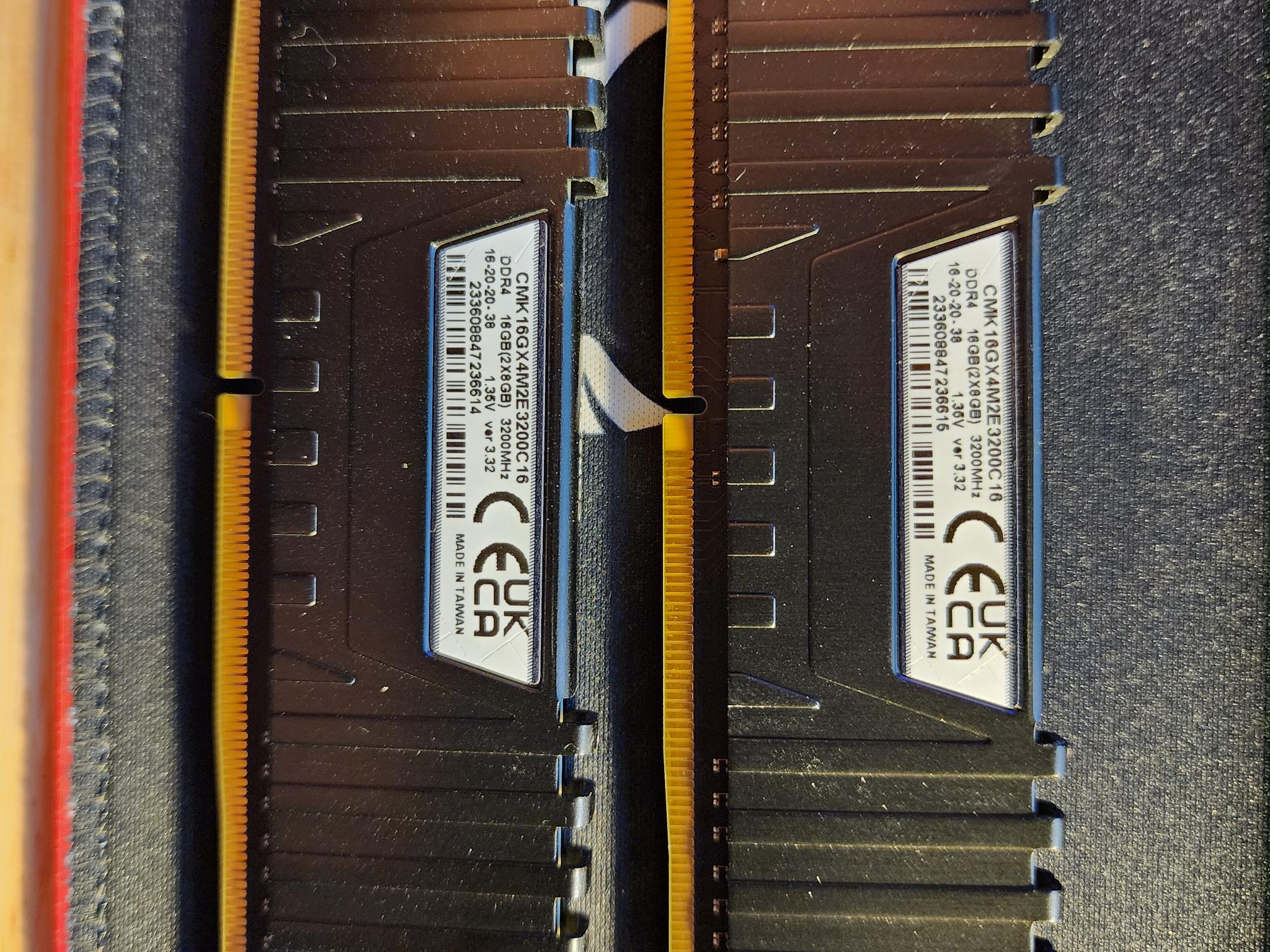 Corsair Vengeance LPX DDR4 16 (2x8GB) 3200 MHz