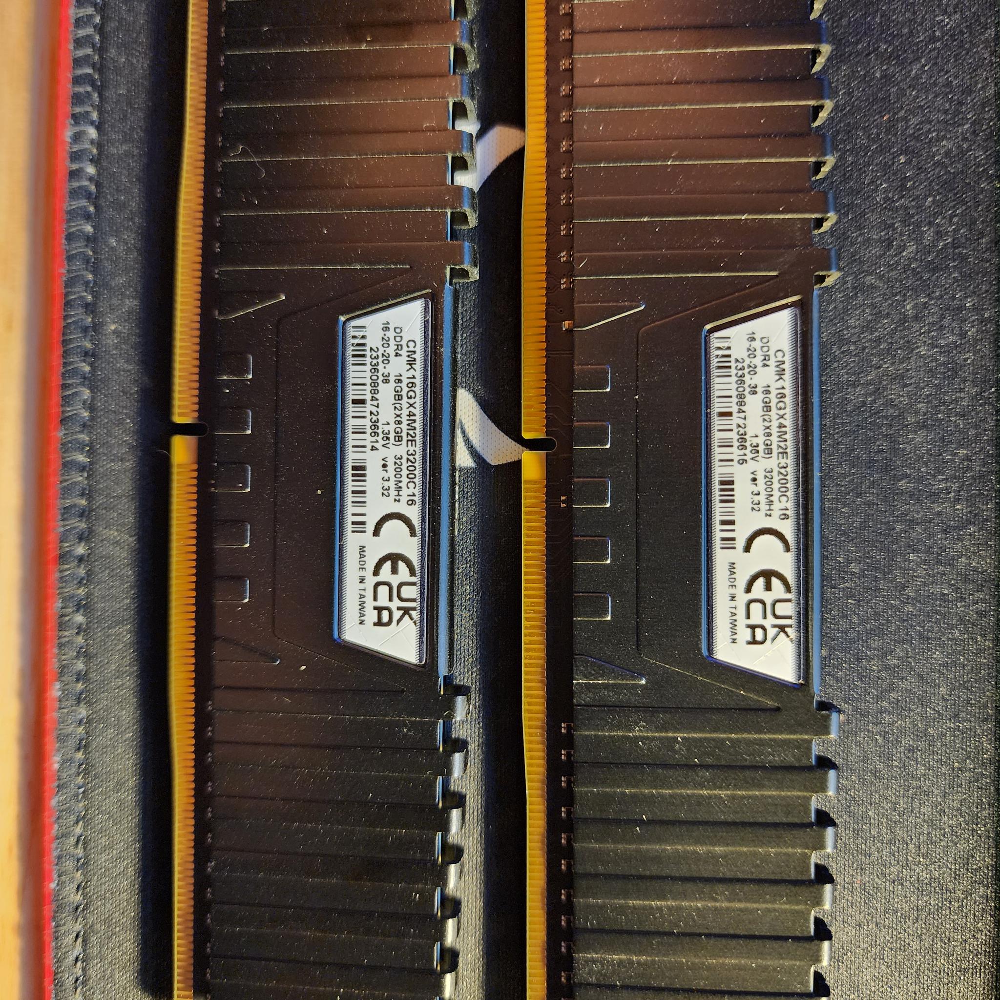 Corsair Vengeance LPX DDR4 16 (2x8GB) 3200 MHz