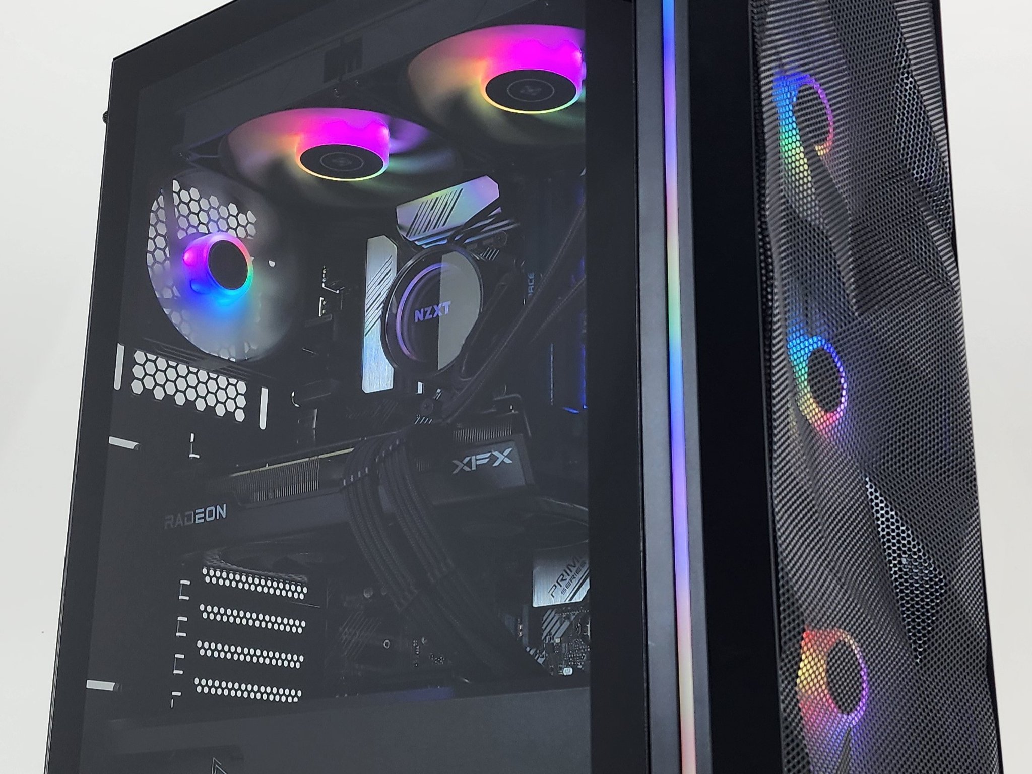 Gaming PC Ryzen 9 5950X 32GB RAM 2TB SSD RX 7600 XT 16GB Windows 11 Computer