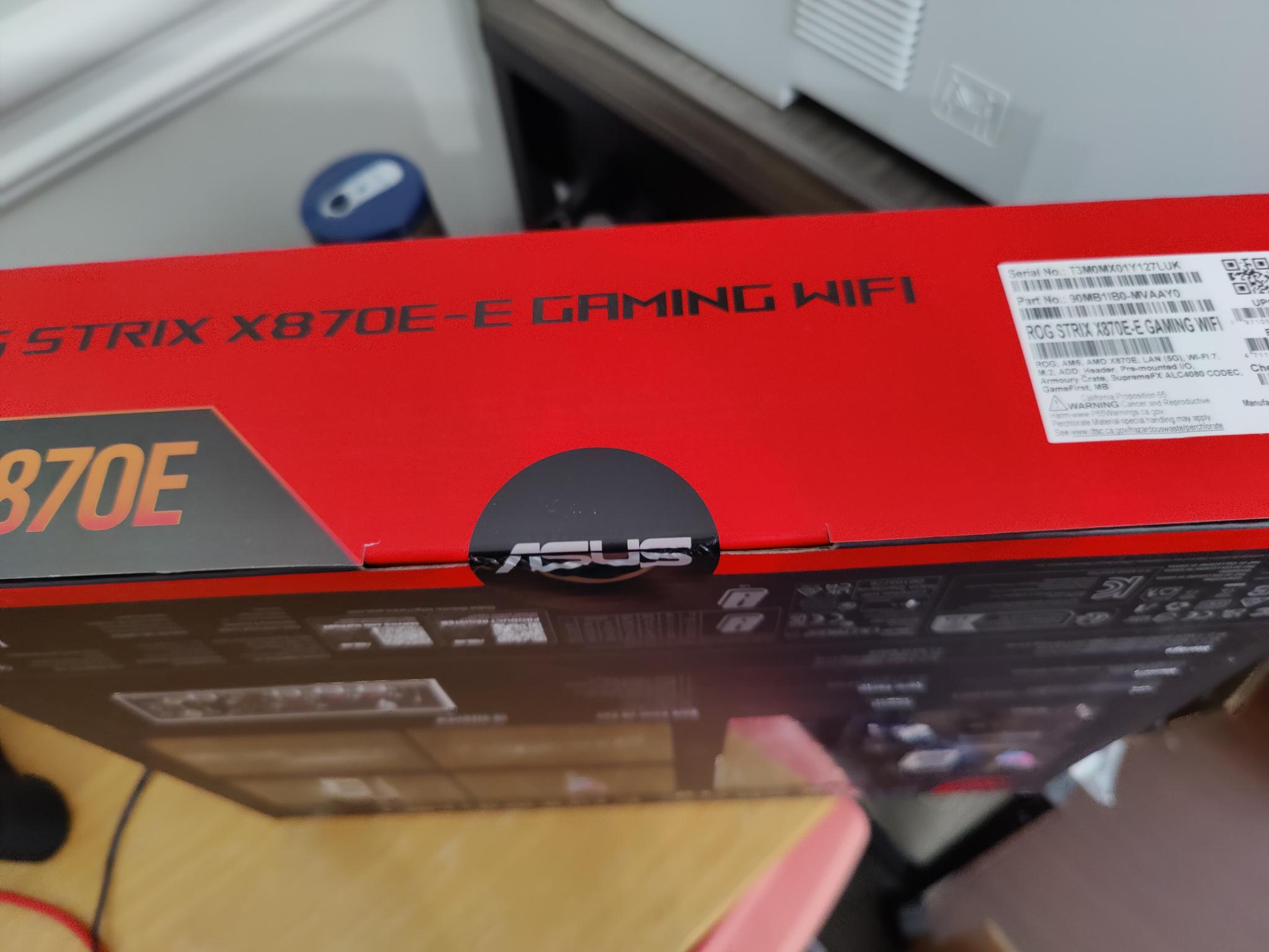 BNIB Asus Strix X870E-E