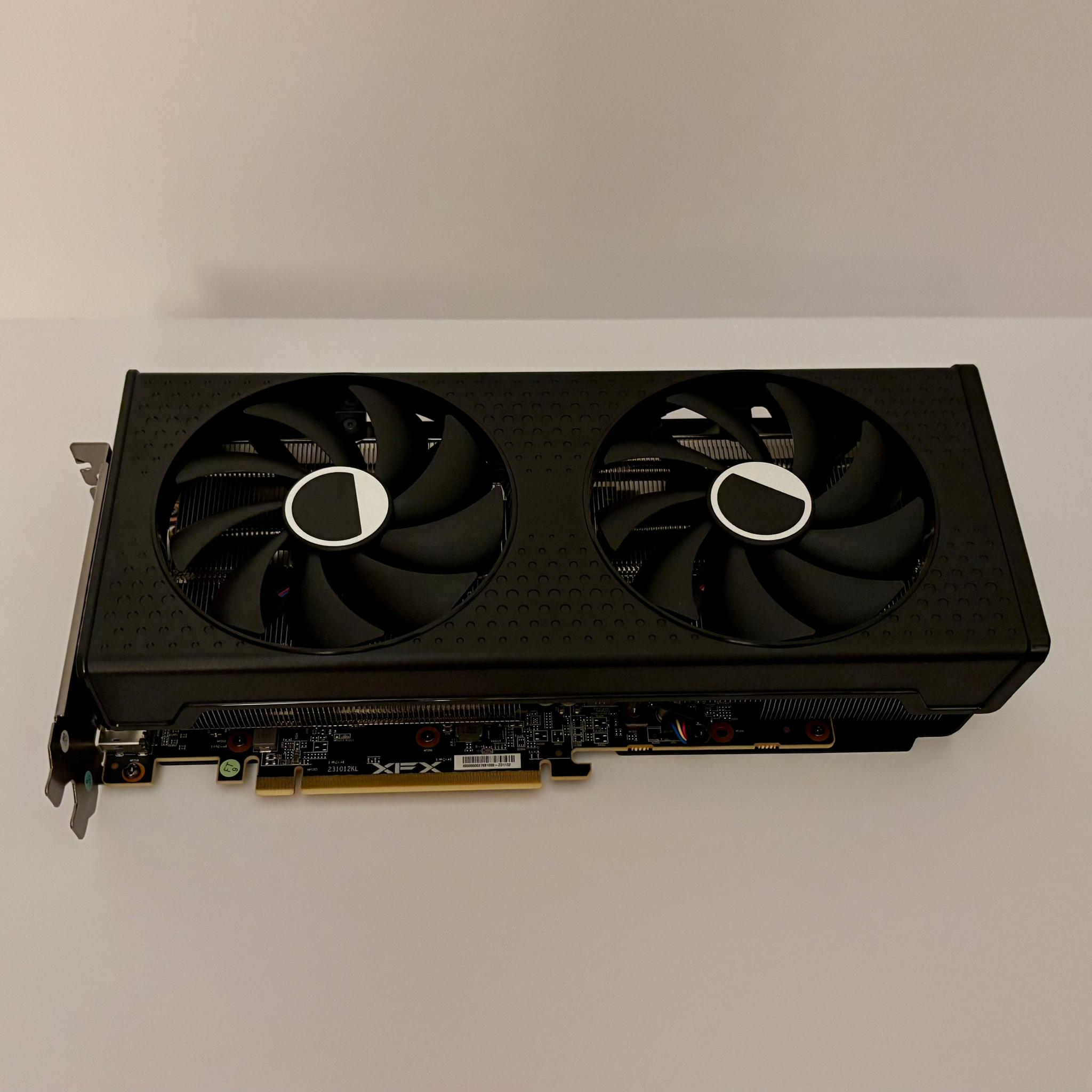 XFX Speedster SWFT 210 Radeon RX 7600 XT
