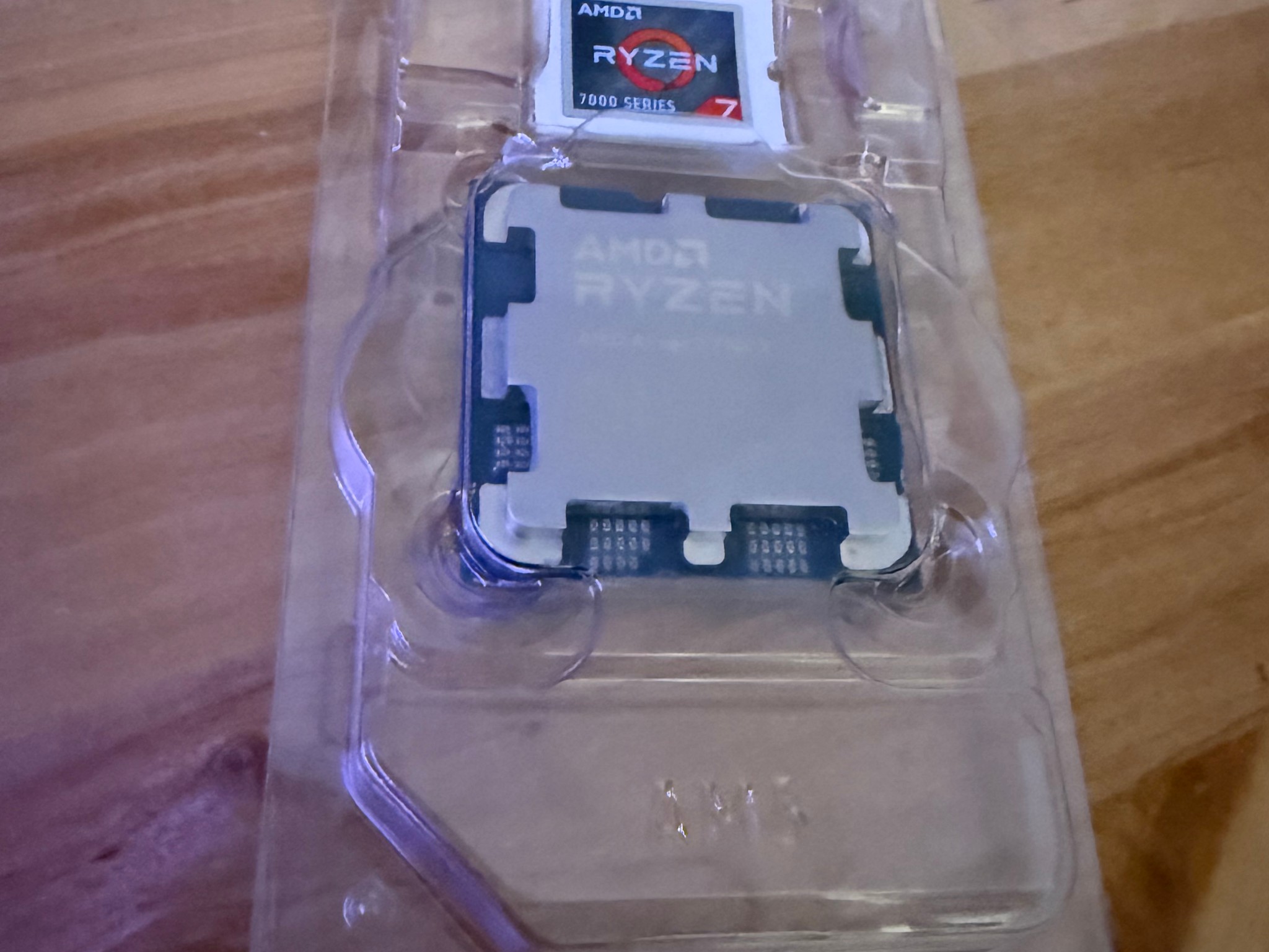 AMD Ryzen 5 7600X