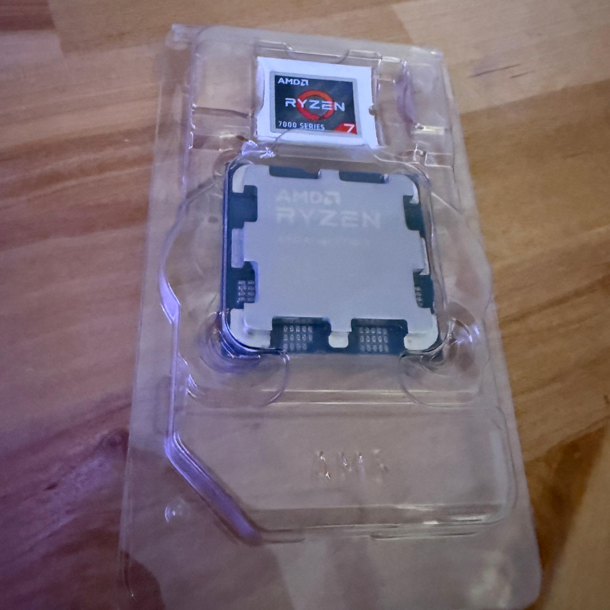 AMD Ryzen 5 7600X