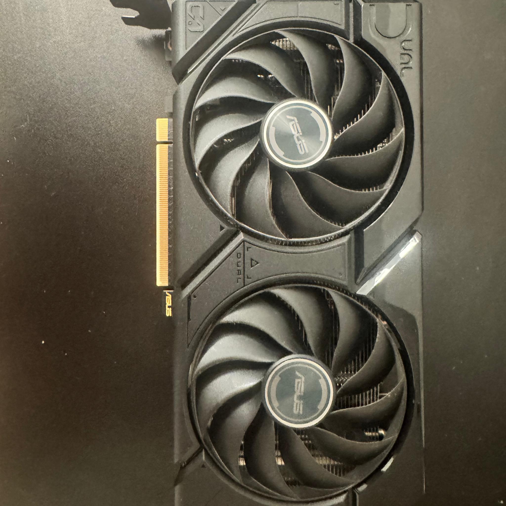 ASUS DUAL OC GeForce RTX 4070 SUPER