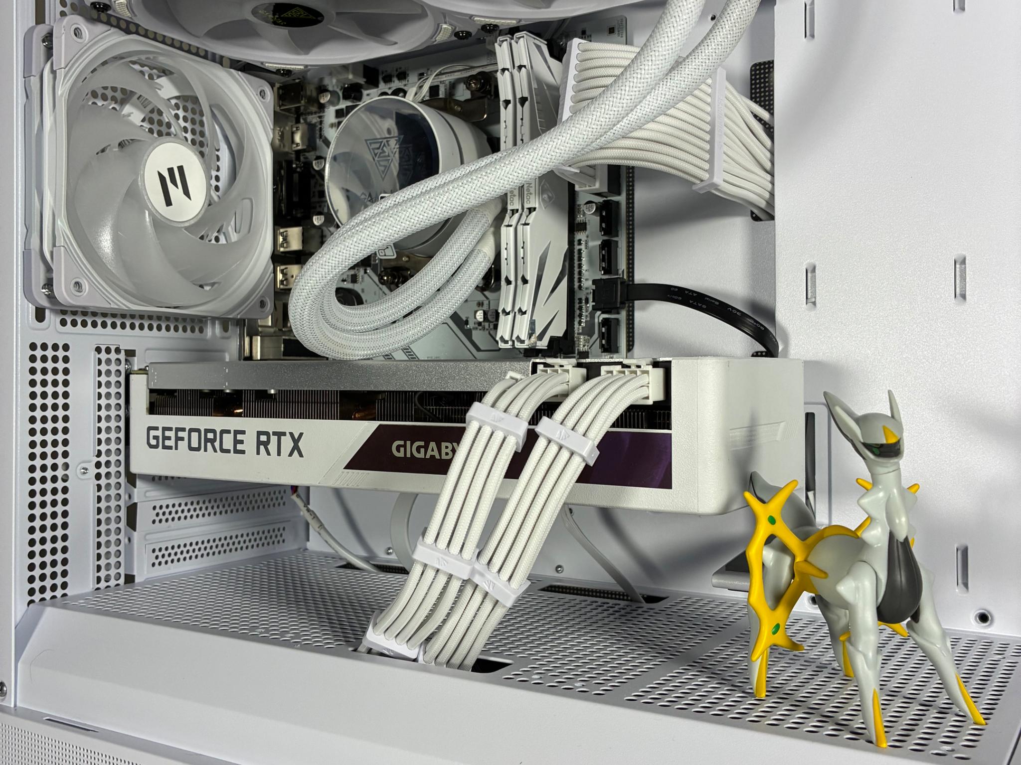 WICKED WHITE PC | RTX 3070 | Ryzen 7 3700X | 32 GB RAM | 1.5 TB Storage