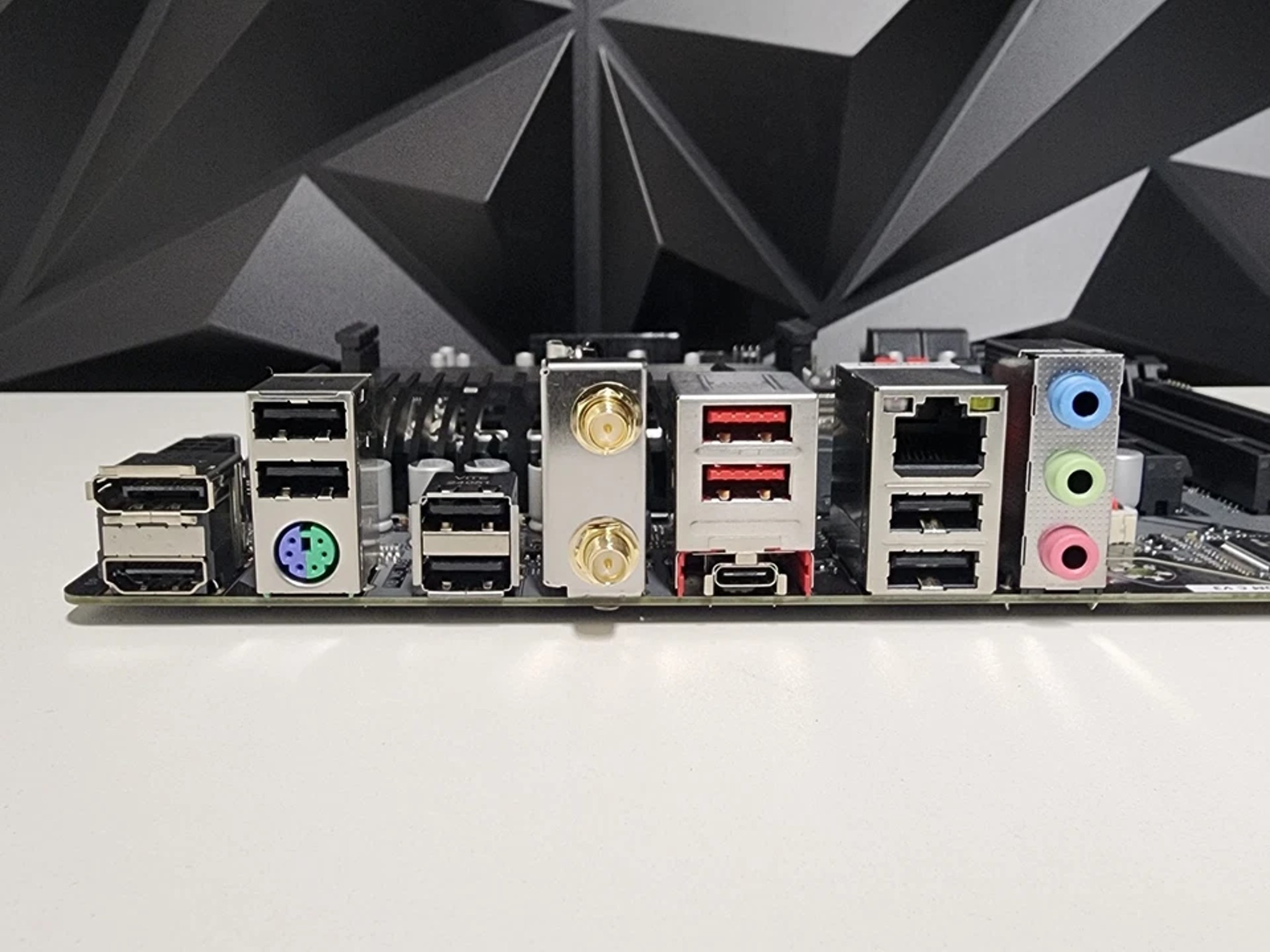 UPDATED BIOS GIGABYTE B650M C V3-Y1 WIFI AM5 DDR5 MATX MOTHERBOARD