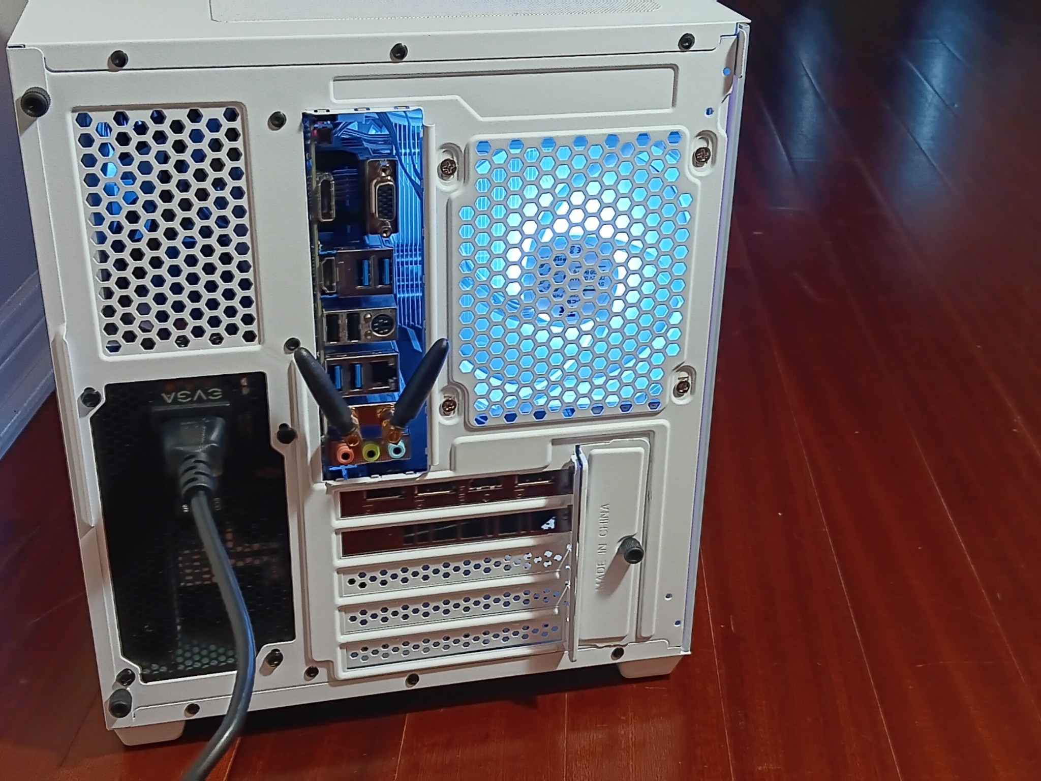 Amazing 1080p/1440p White RTX Gamer PC! | RTX 2070 Super | Ryzen 5 | 32GB DDR4 | 1TB NVMe SSD | Wifi
