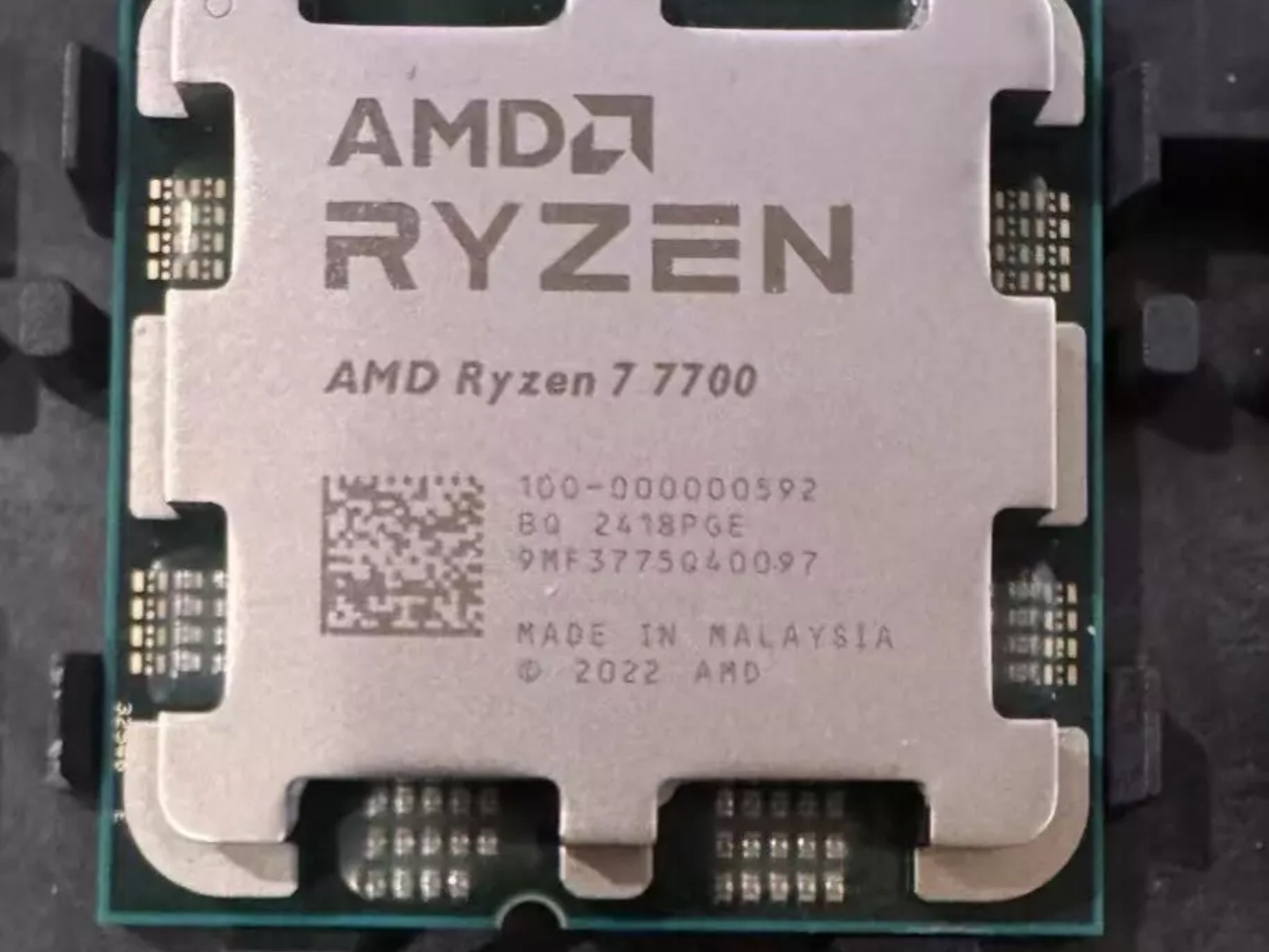 AMD Ryzen 7 7700 Processor (5.3 GHz, 8 Cores, Socket AM5)