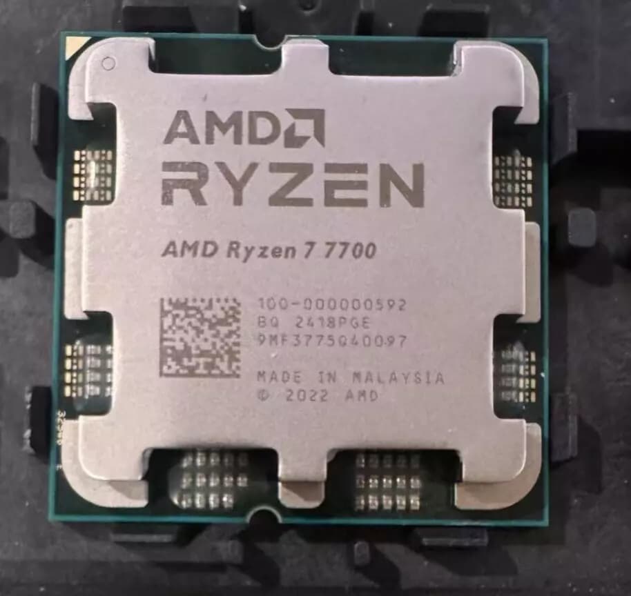 AMD Ryzen 7 7700 Processor (5.3 GHz, 8 Cores, Socket AM5)