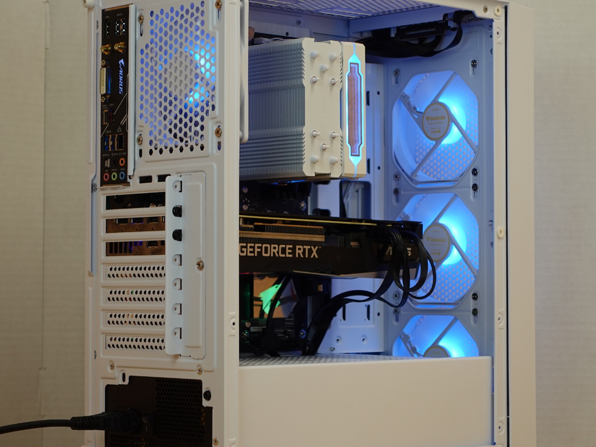 Ryzen 5 3600 • RTX 3070 • 16GB DDR4 • Gaming PC