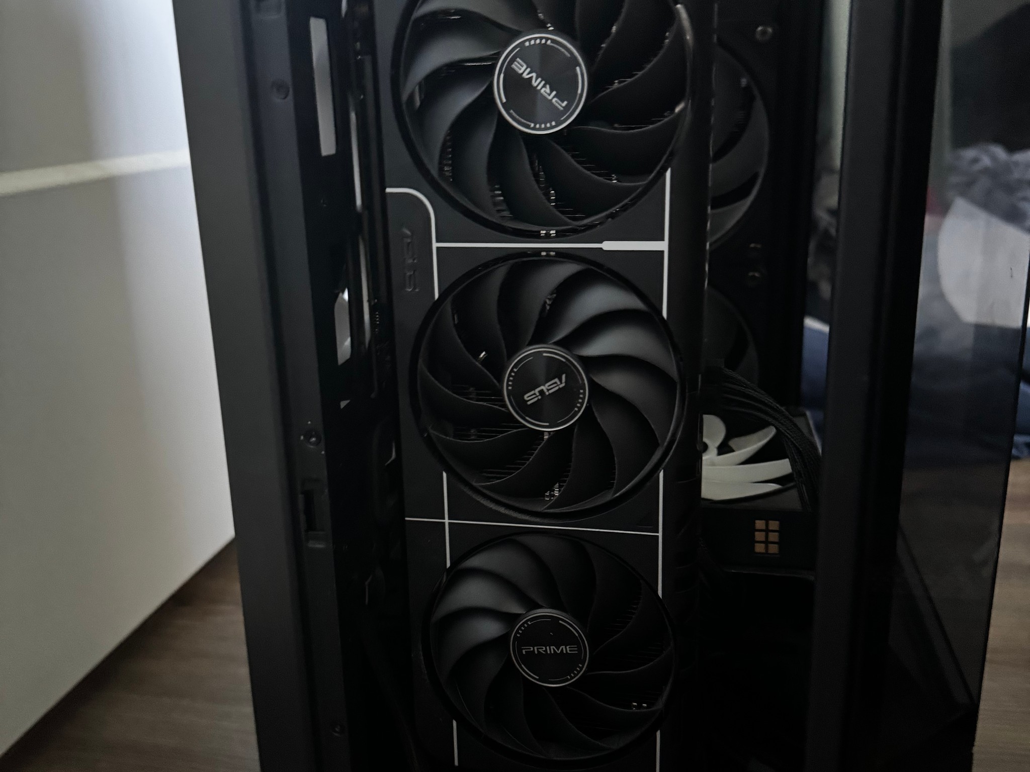GeForce RTX 5060 Ti 16GB Custom Gaming PC - Ryzen 7 7800X3D, 32GB RAM, 1TB SSD