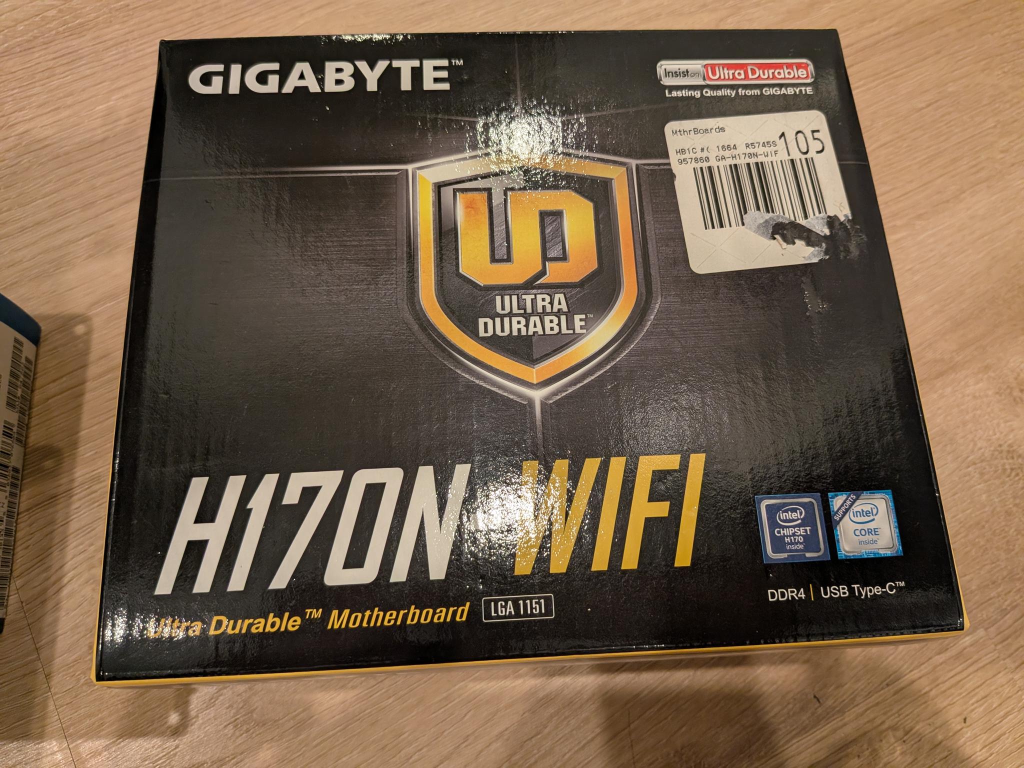 Gigabyte GA-H170N-WIFI Mini ITX LGA1151 + Intel Core i5-6500 3.2 GHz Quad-Core Processor