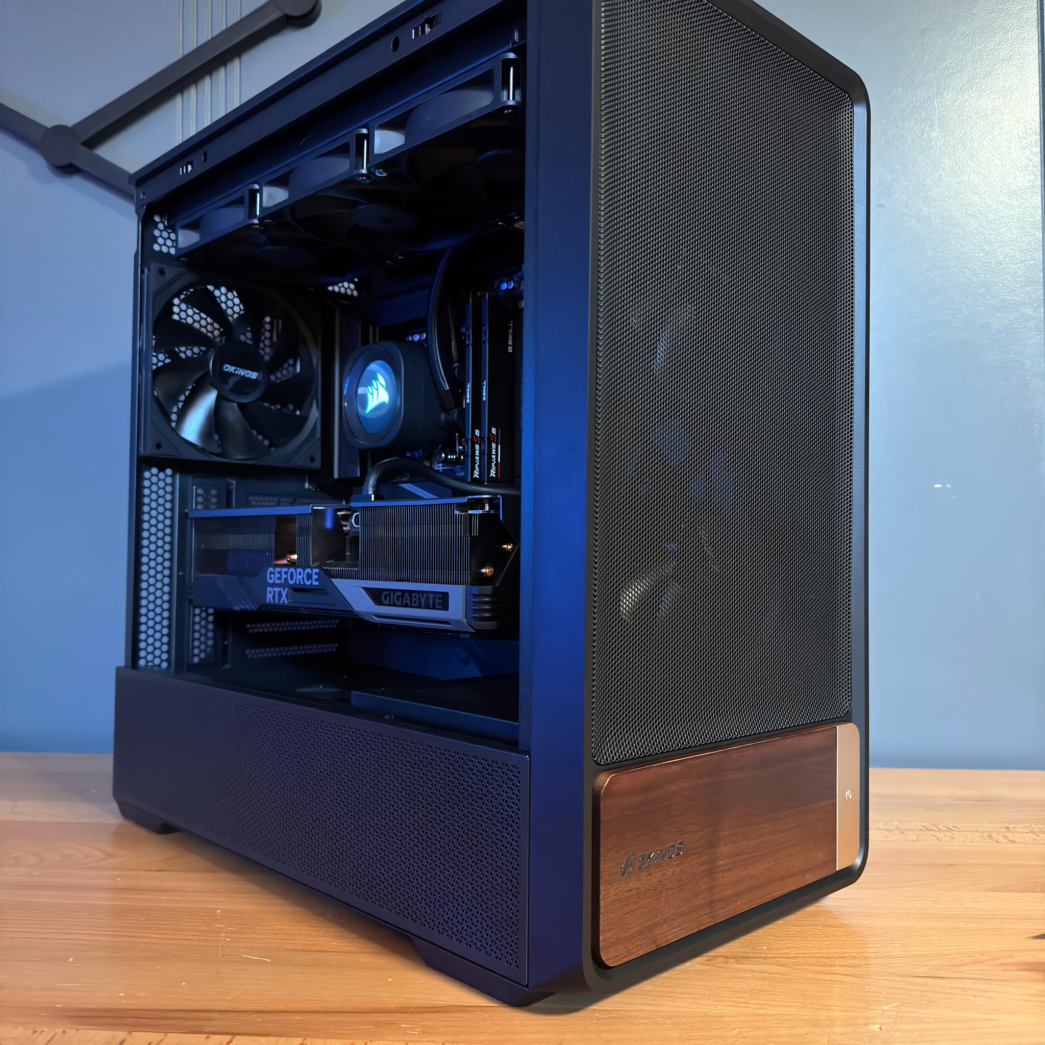 🥷Silent Killer | Ryzen 9800X3D, RTX 4080 Super, 64GB DDR5, 2TB SSD, 1000W 80+ Gold, Corsair LCD