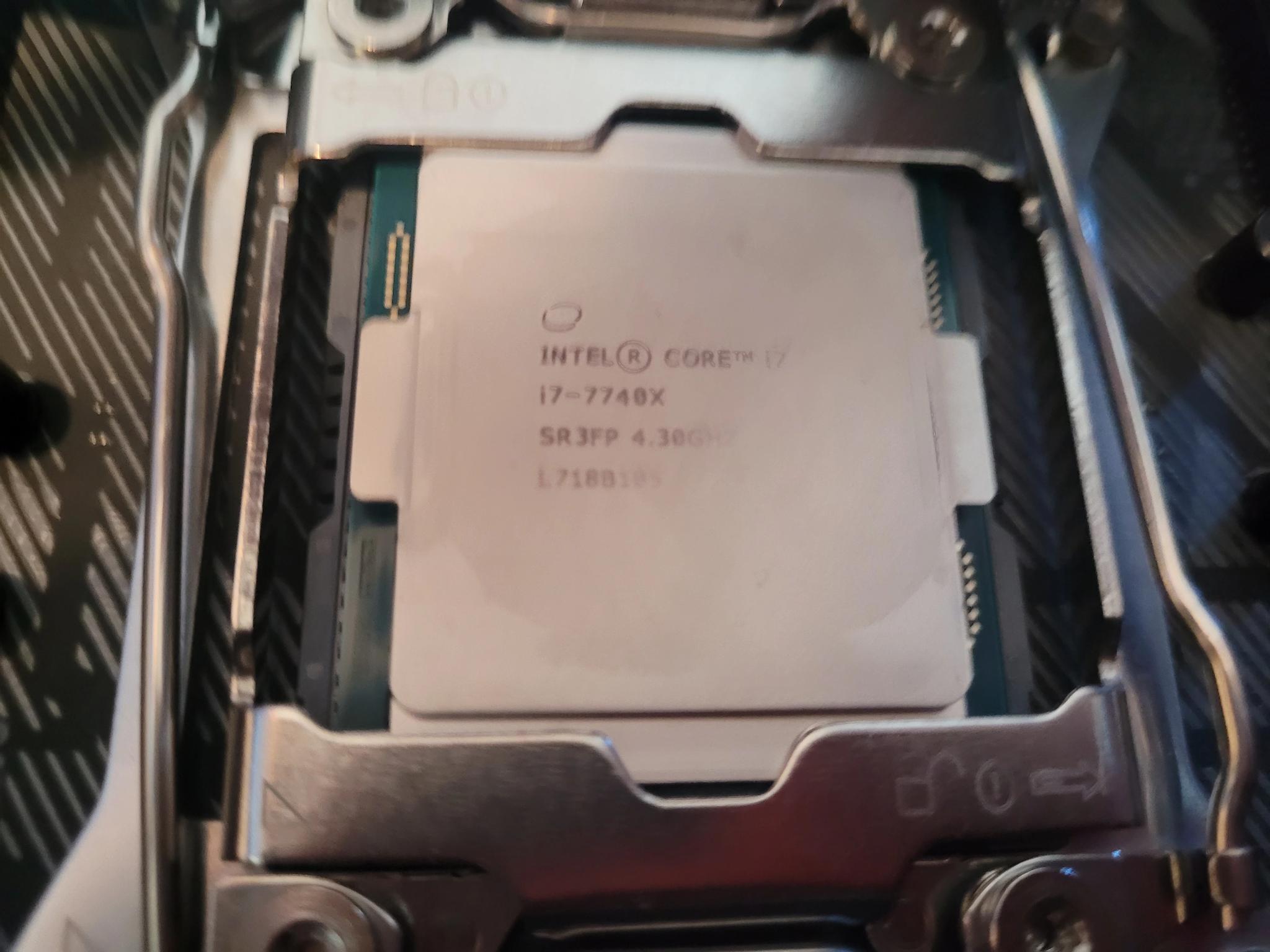 Motherboard/CPU Combo Asus Rog Strix X299-E Gaming ATX LGA2066 Intel Core i7-7740x 4.3Ghz