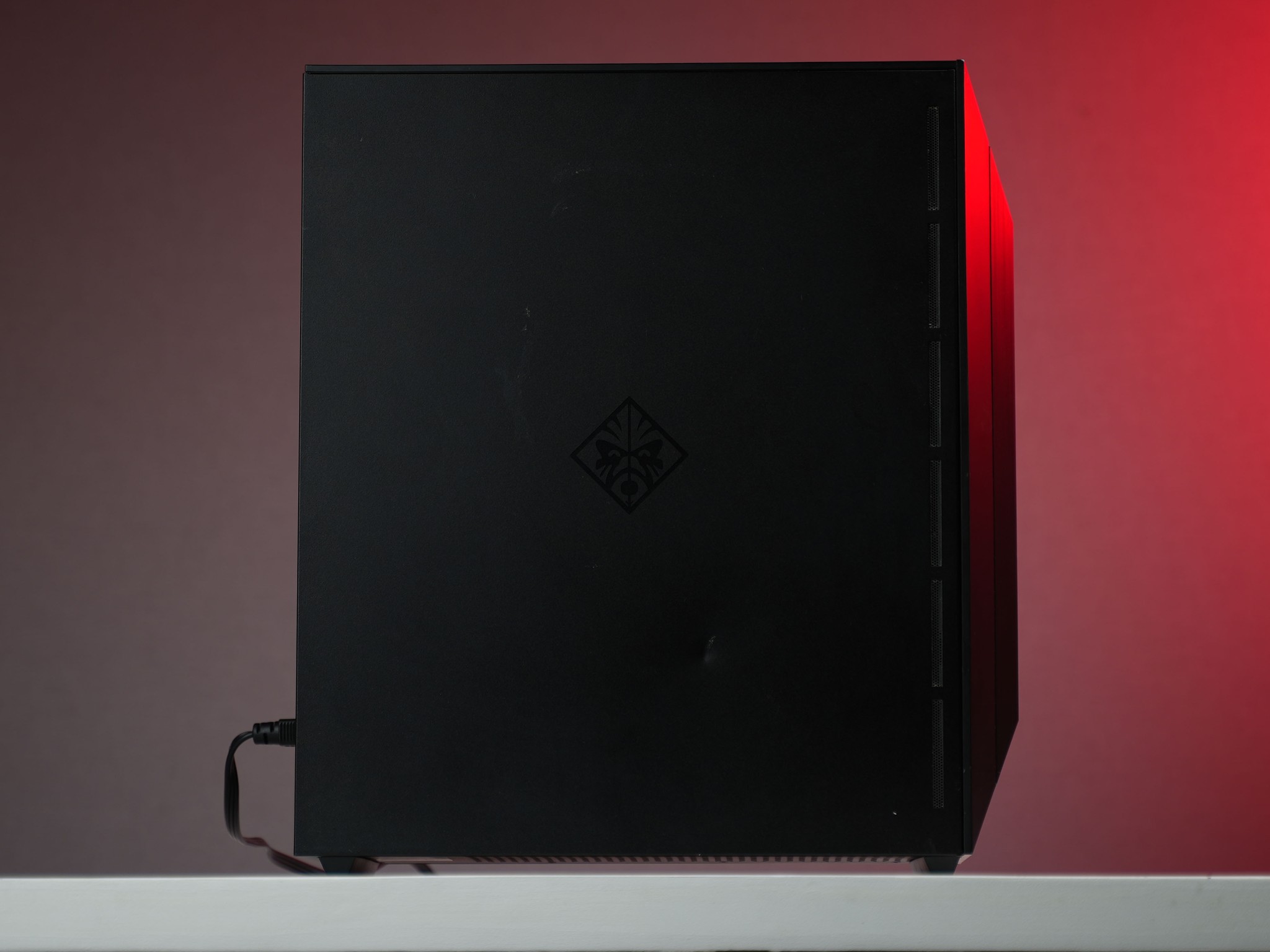 \ LF-00 / RTX 2060 Super Ryzen 7 3700X 16GB 1.3TB Windows 11 Gaming PC Powerhouse