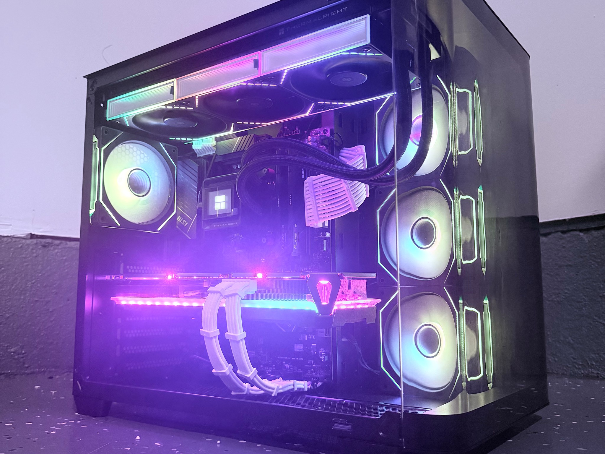 🌈"Astral Spectrum"⚫️| 4k Gaming | RX 7800XT 16GB | Ryzen 7 7700X | 32GB DDR5 | 1TB SSD+Dram
