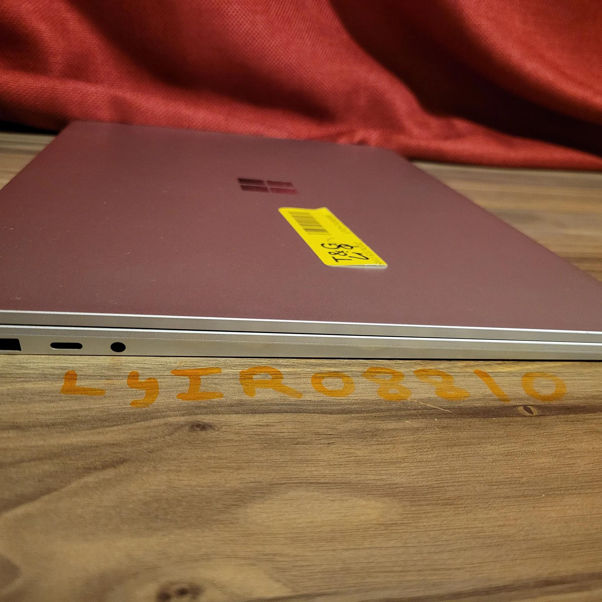 Microsoft Surface Laptop 3 - Ryzen5 - 15" touch screen - 128gb