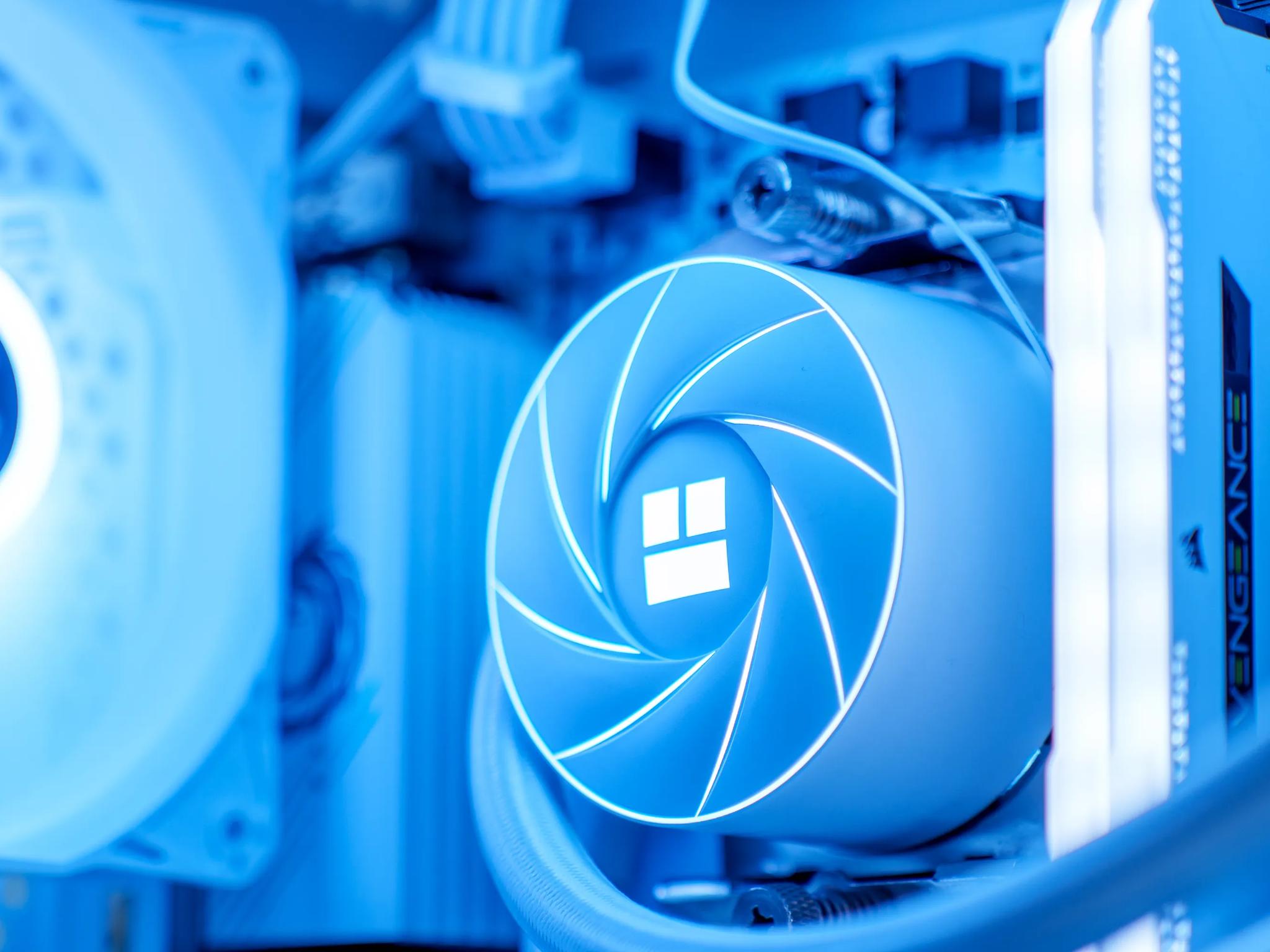 White Gaming PC | RTX 4060 | Ryzen 5 5600x | 32GB DDR5 | 1TB m.2 | Watercooled | RGB